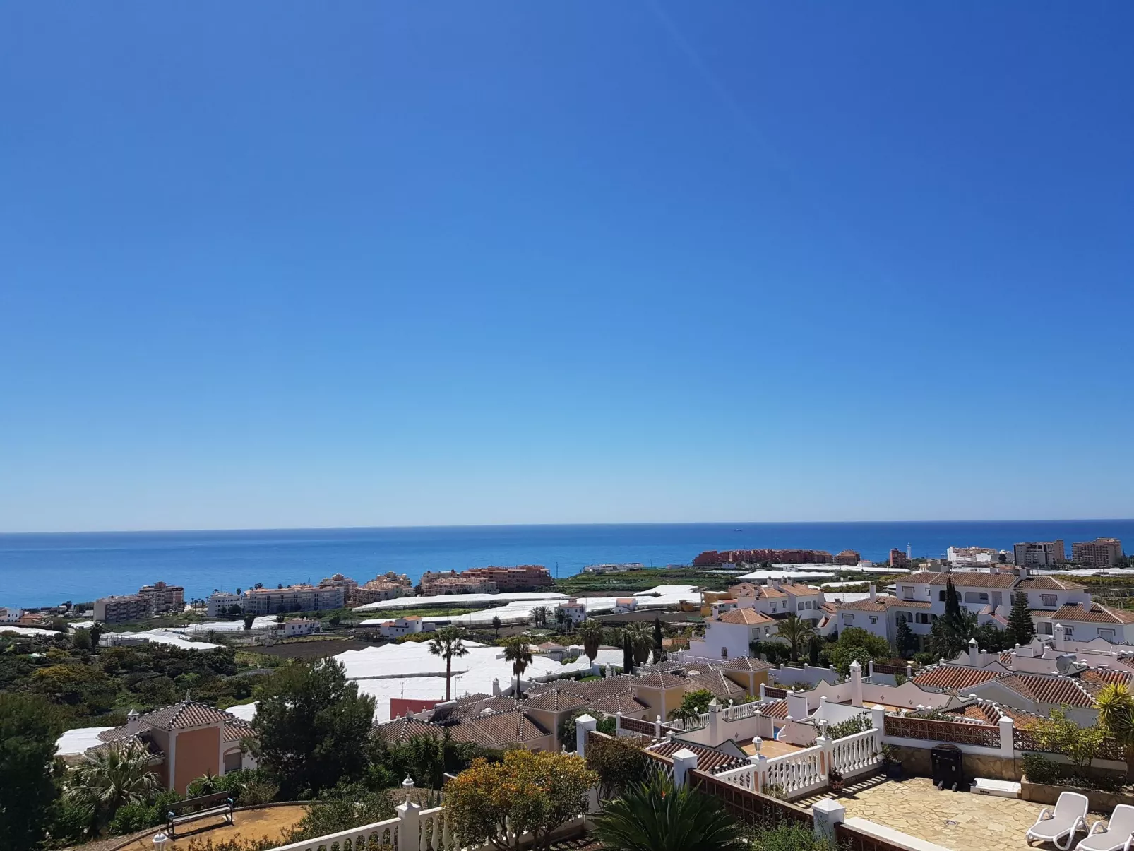 Gemütliche Wohnung in Torrox mit gemeinsamem Pool-Buiten