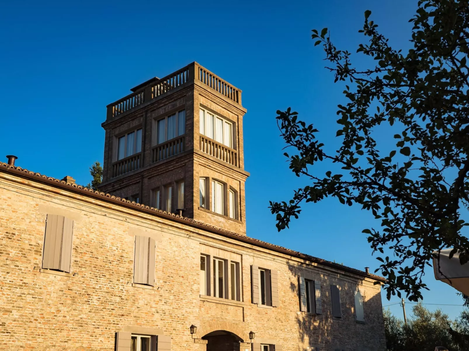 Studio-Apartment mit Sommerpool, Garten und Aussicht