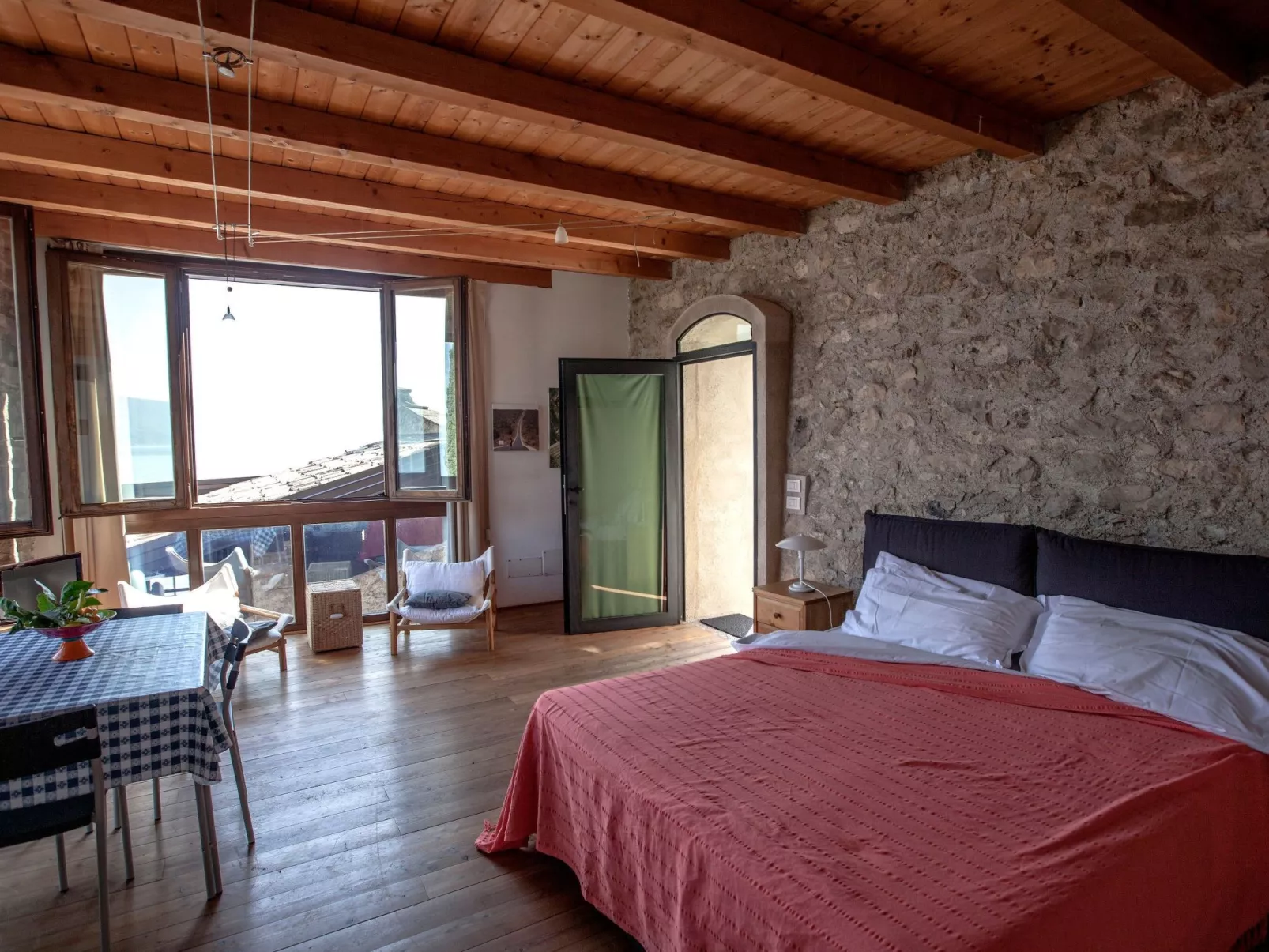 Kumquat Studio mit Garten- und Seeblick