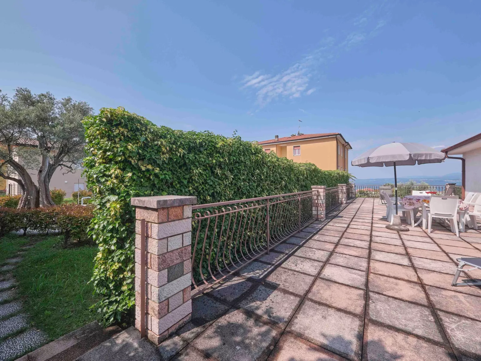 Mit Seeblick und privatem Garten