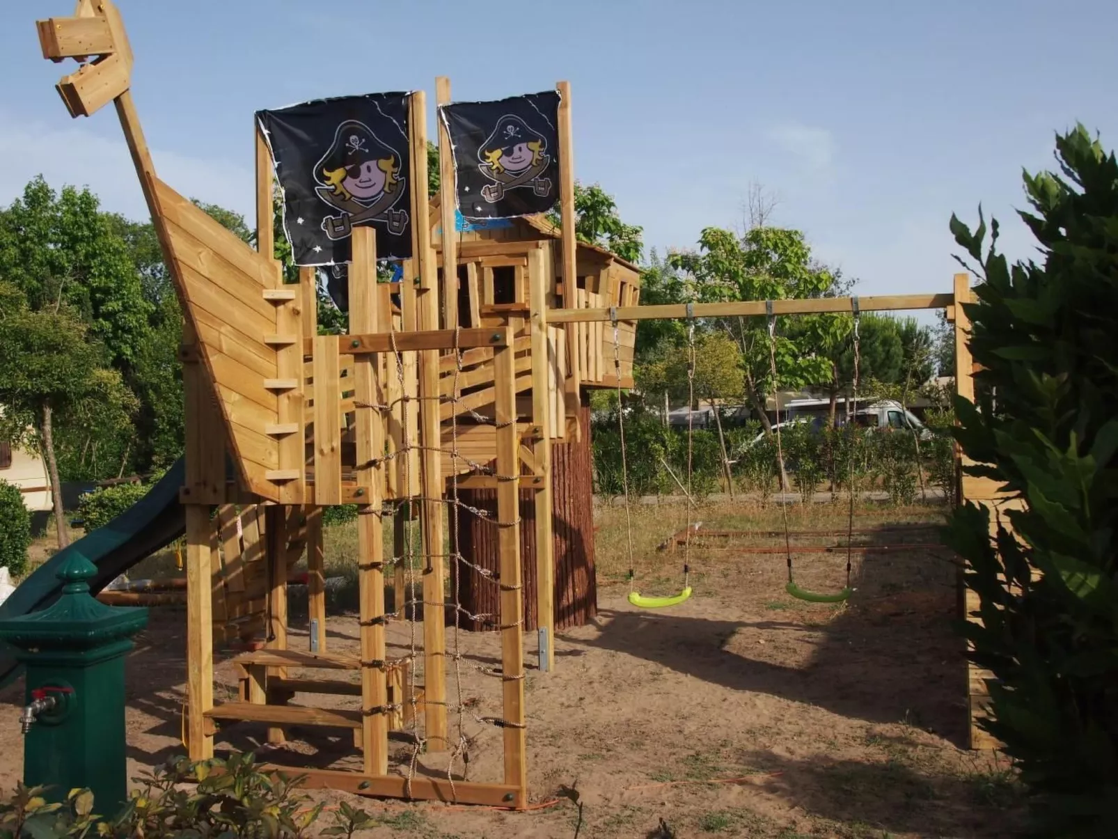 Wunderschönes Ferienhaus in Viareggio in der Nähe von Meer und Pisa-Buiten