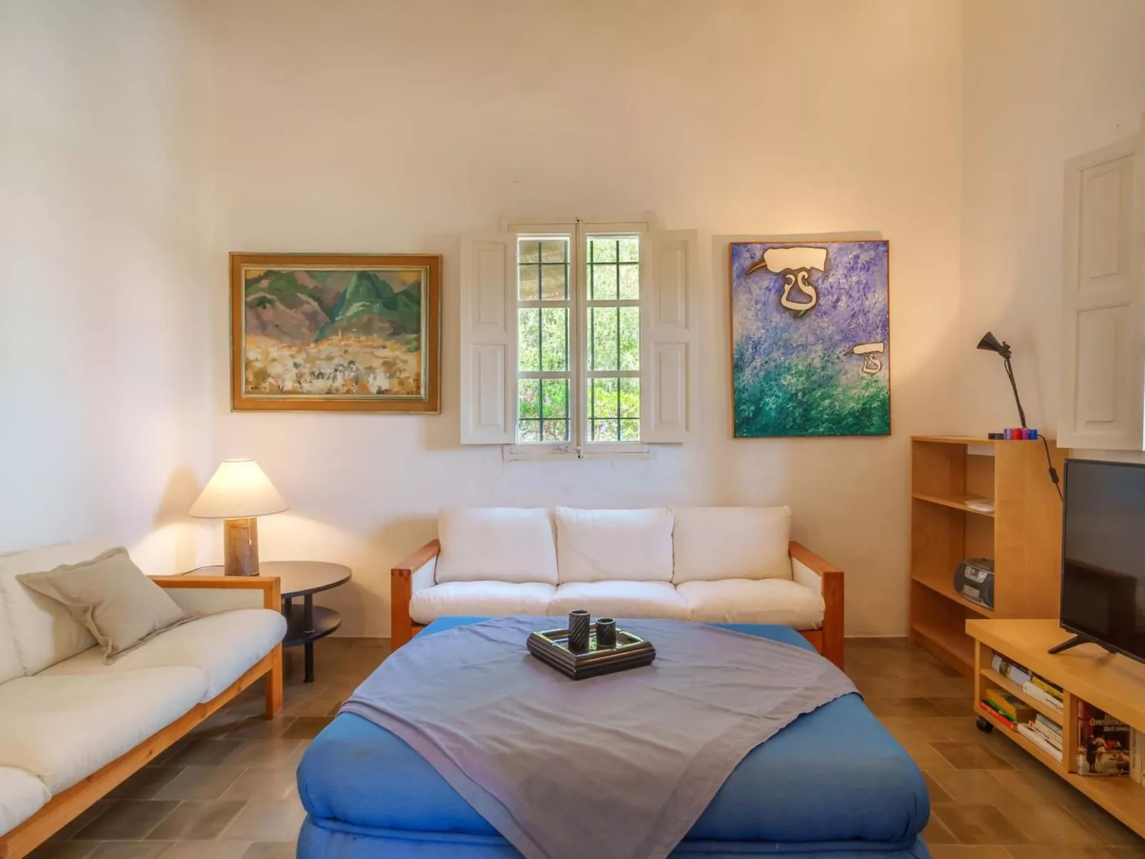 Beeindruckende Villa mit Meerblick und Schwimmbad-Binnen