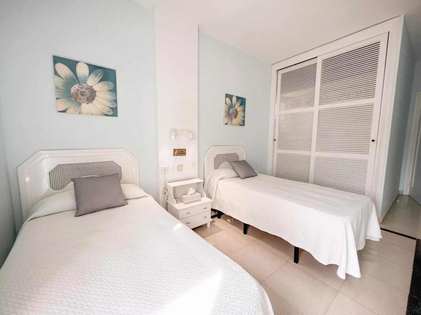 Schöne Villa, großer Pool und Garten-Binnen