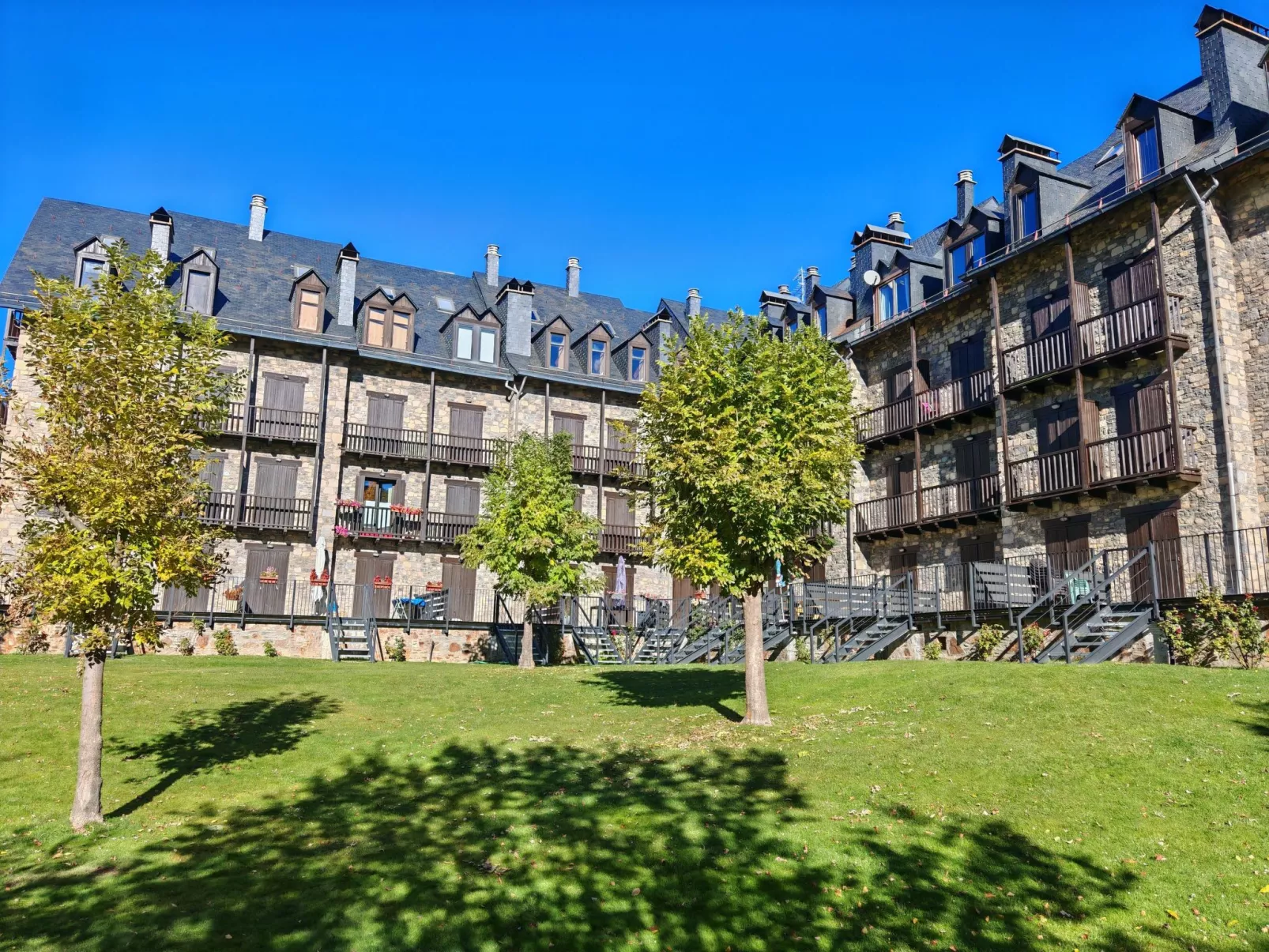 Wohnung mit Terrasse und Garten Besiberri 1 Vall de Boí - Buiten