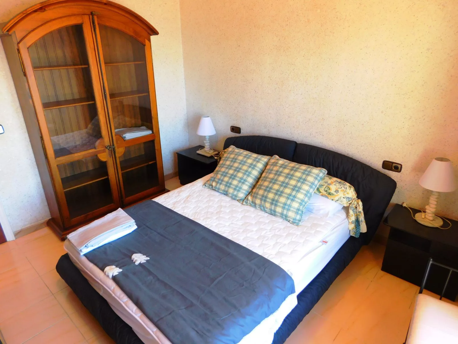 Wunderschönes Ferienhaus in Roses mit Großer Terrasse-Image-tags.info