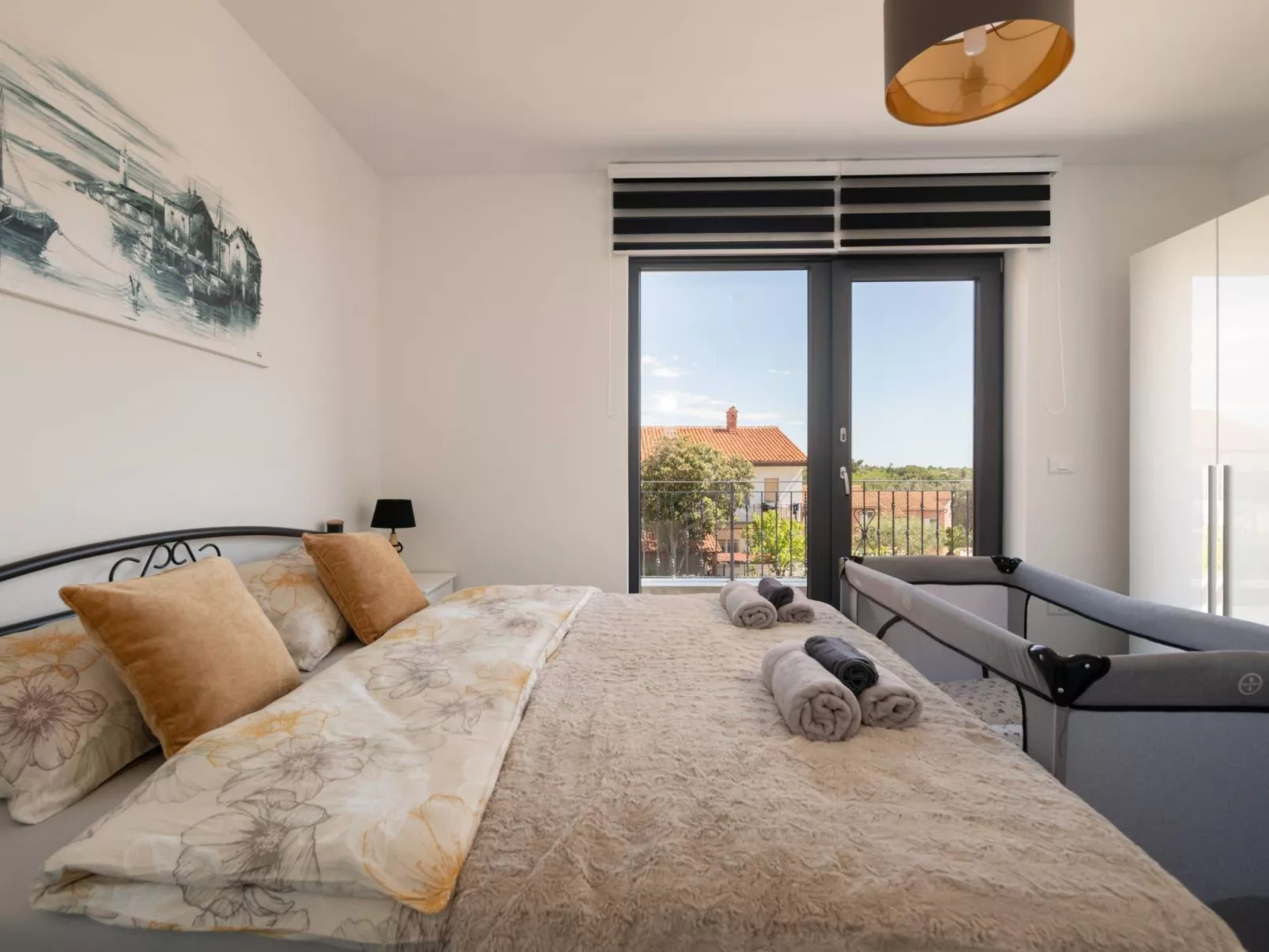 4 SZ mit Bad en suite Pool und Sommerküche-Image-tags.info