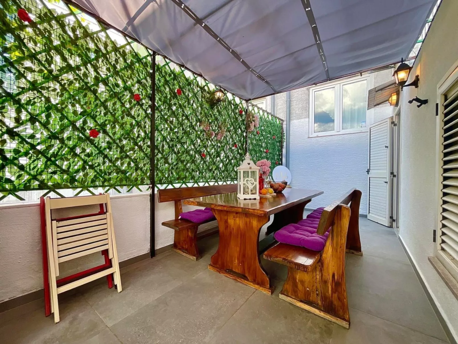 Holiday house Lona-Buiten