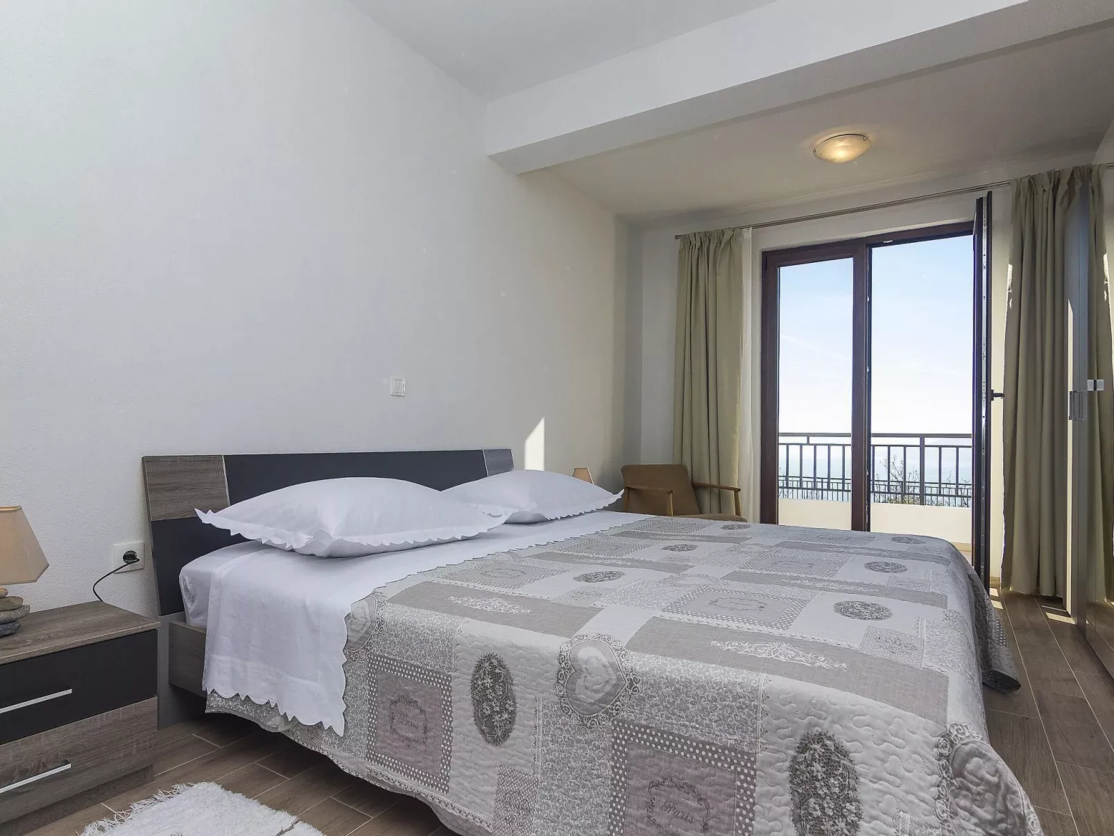 Tome-Image-tags.info