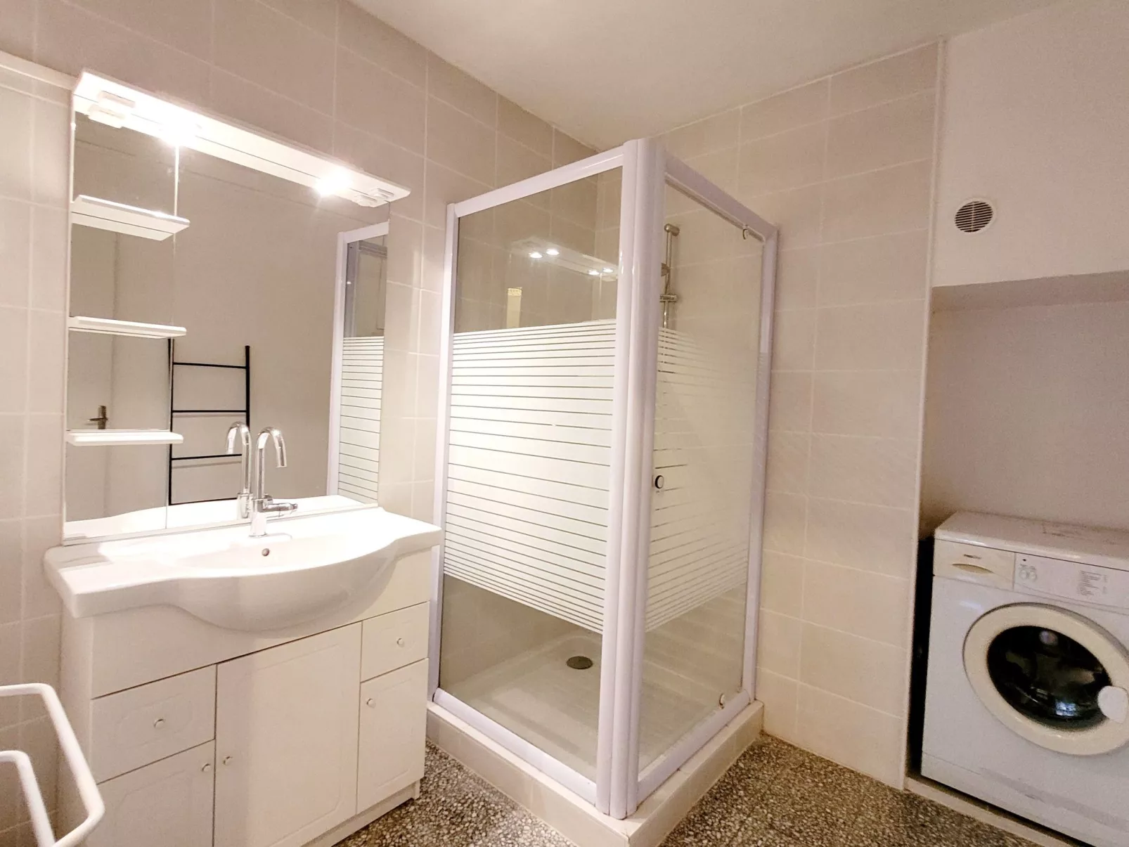 Angenehmes Ferienhaus für 5 Personen-Binnen