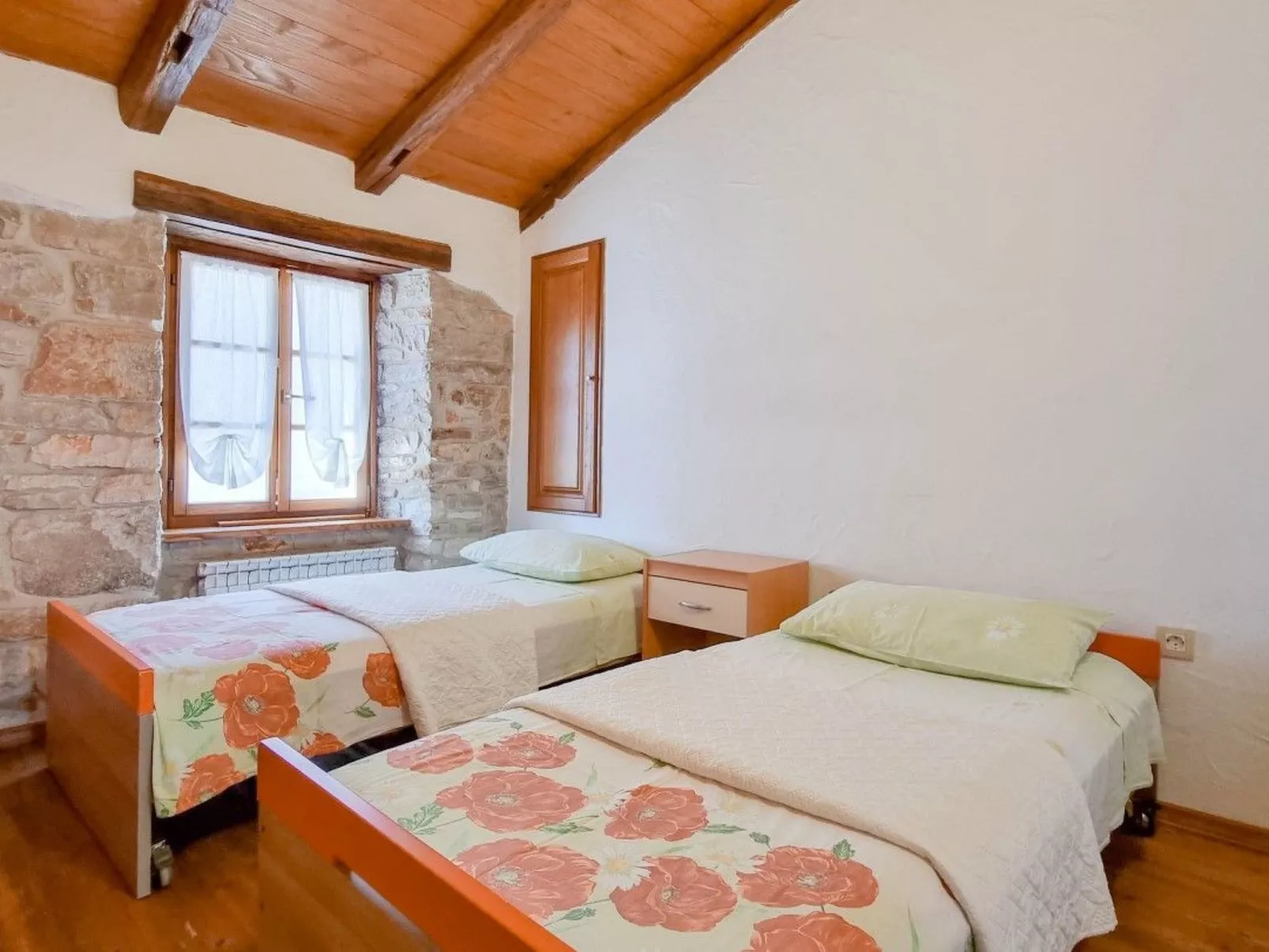 "Ariana" direkt am Strand-Binnen