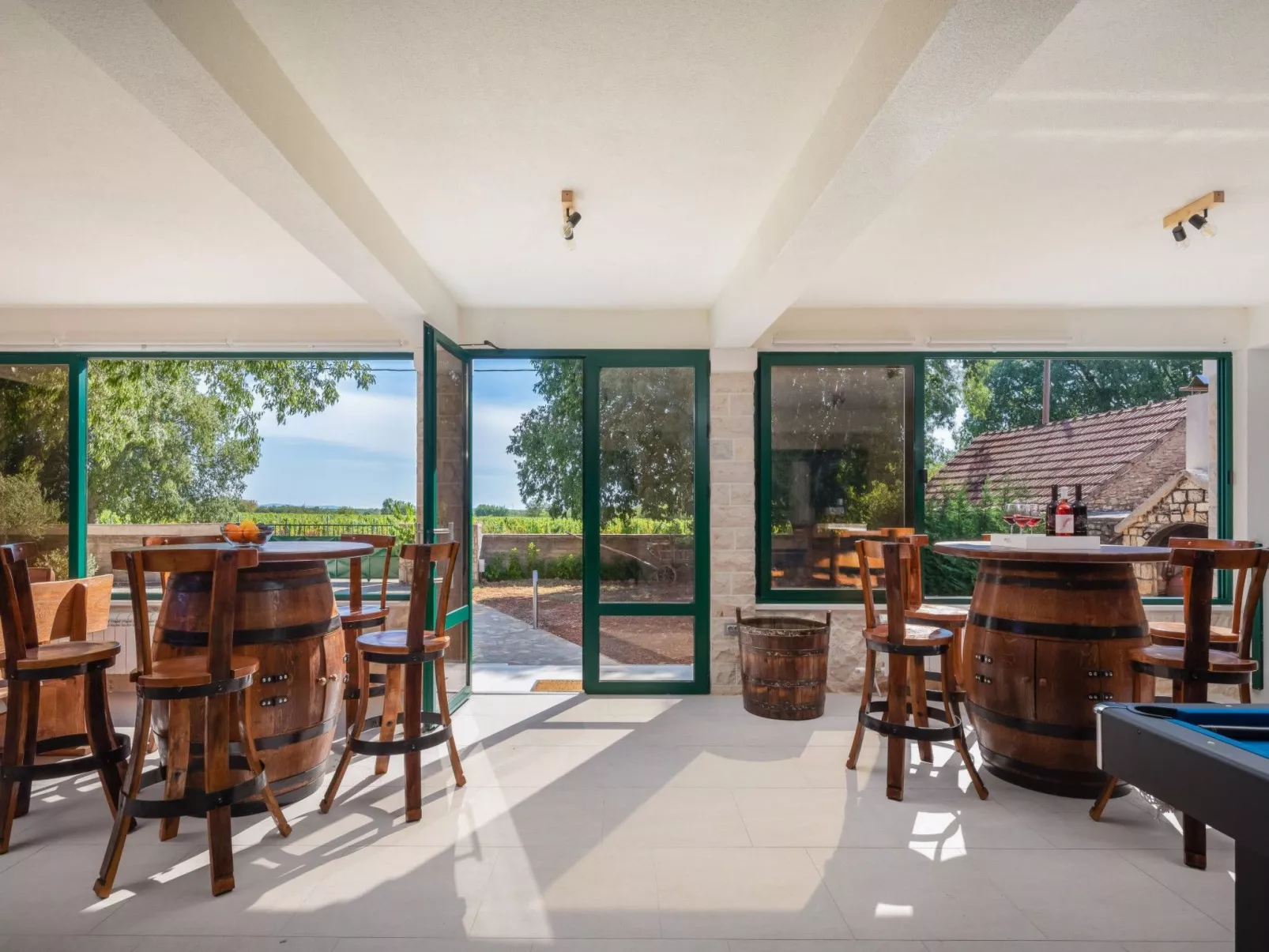 Haus für 11 Personen und 1 Kind in Razvode