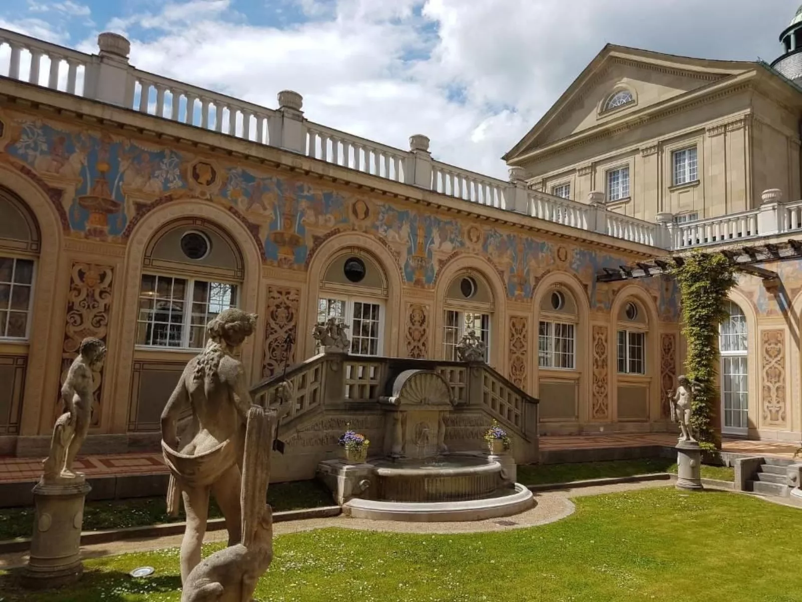 Große Wohnung mit Balkon in Bad Kissingen-Buiten