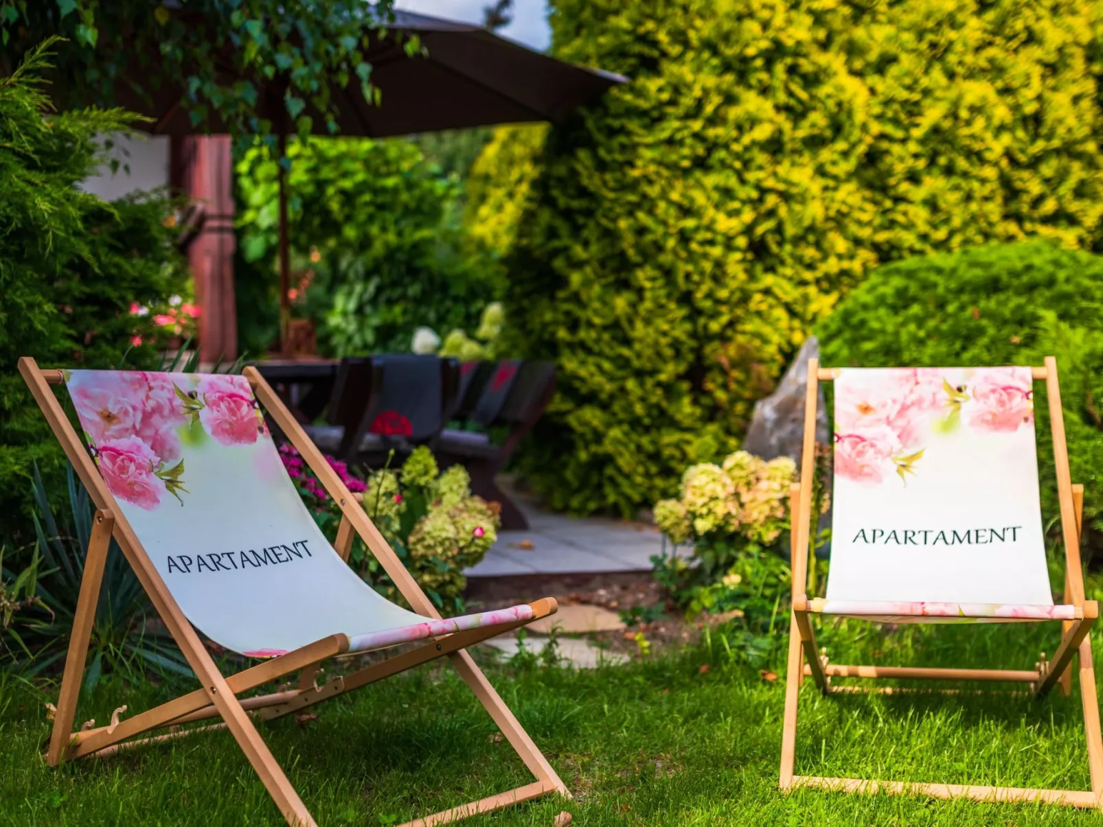 Wohnung mit Terrasse, Garten und Grill