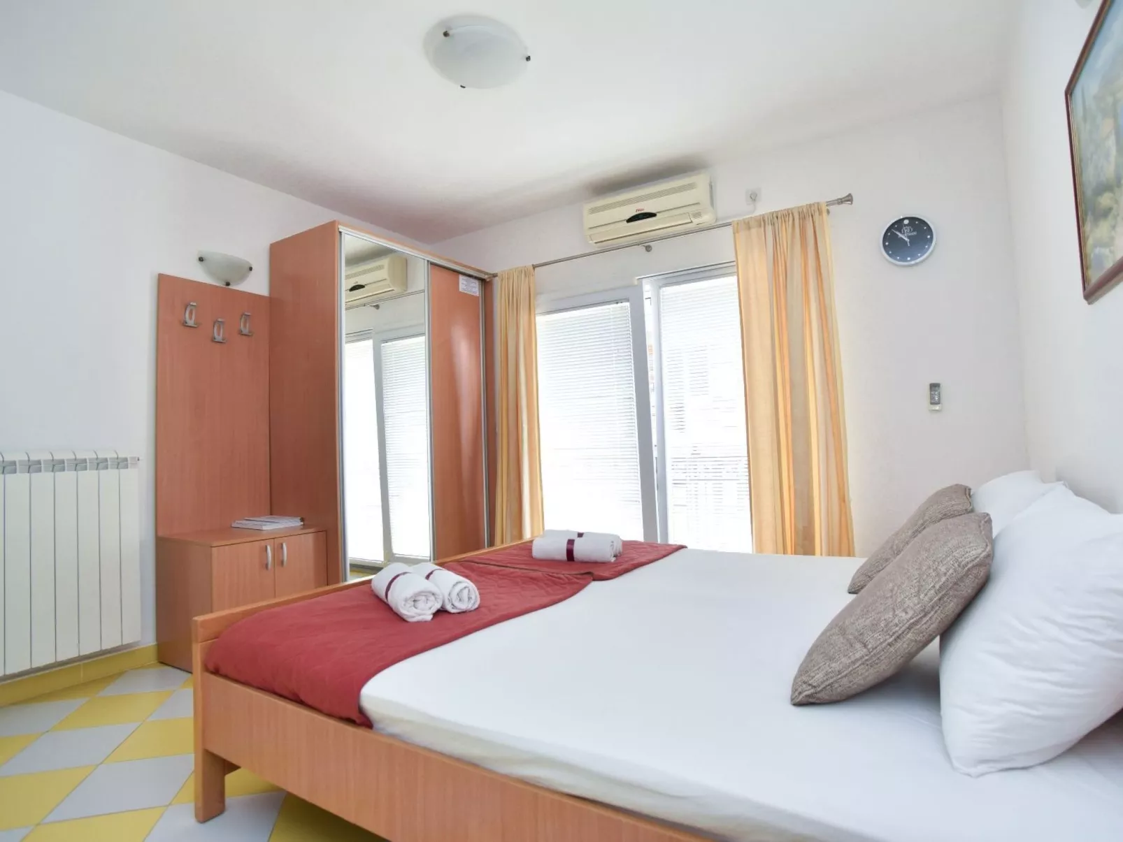 Studio-Apartment mit Balkon