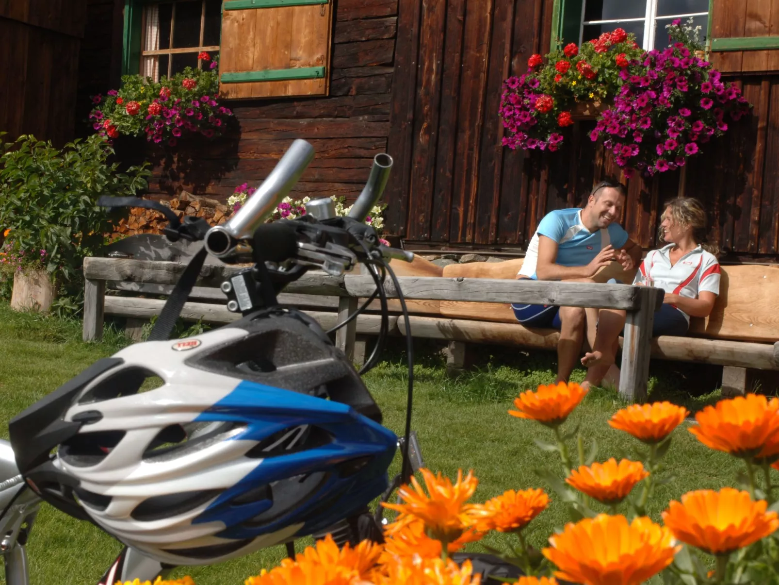 APPARTEMENT - BERGBLICK-Buiten