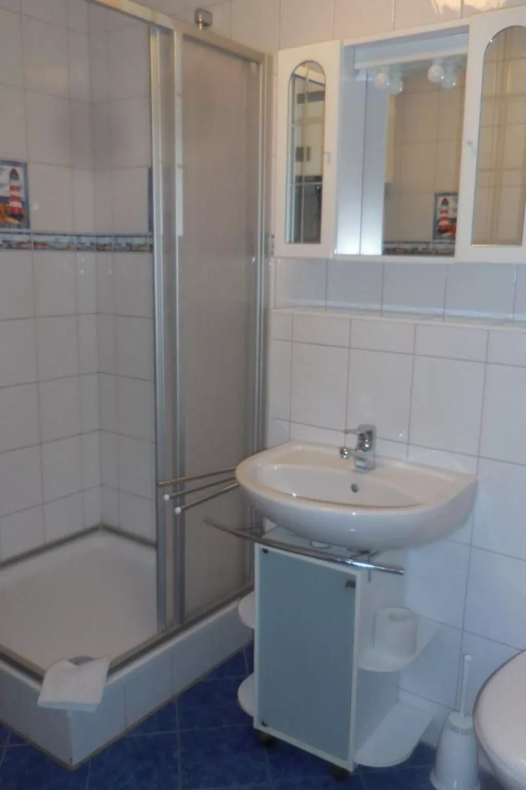 Zeesenboot mit möblierter Terrasse