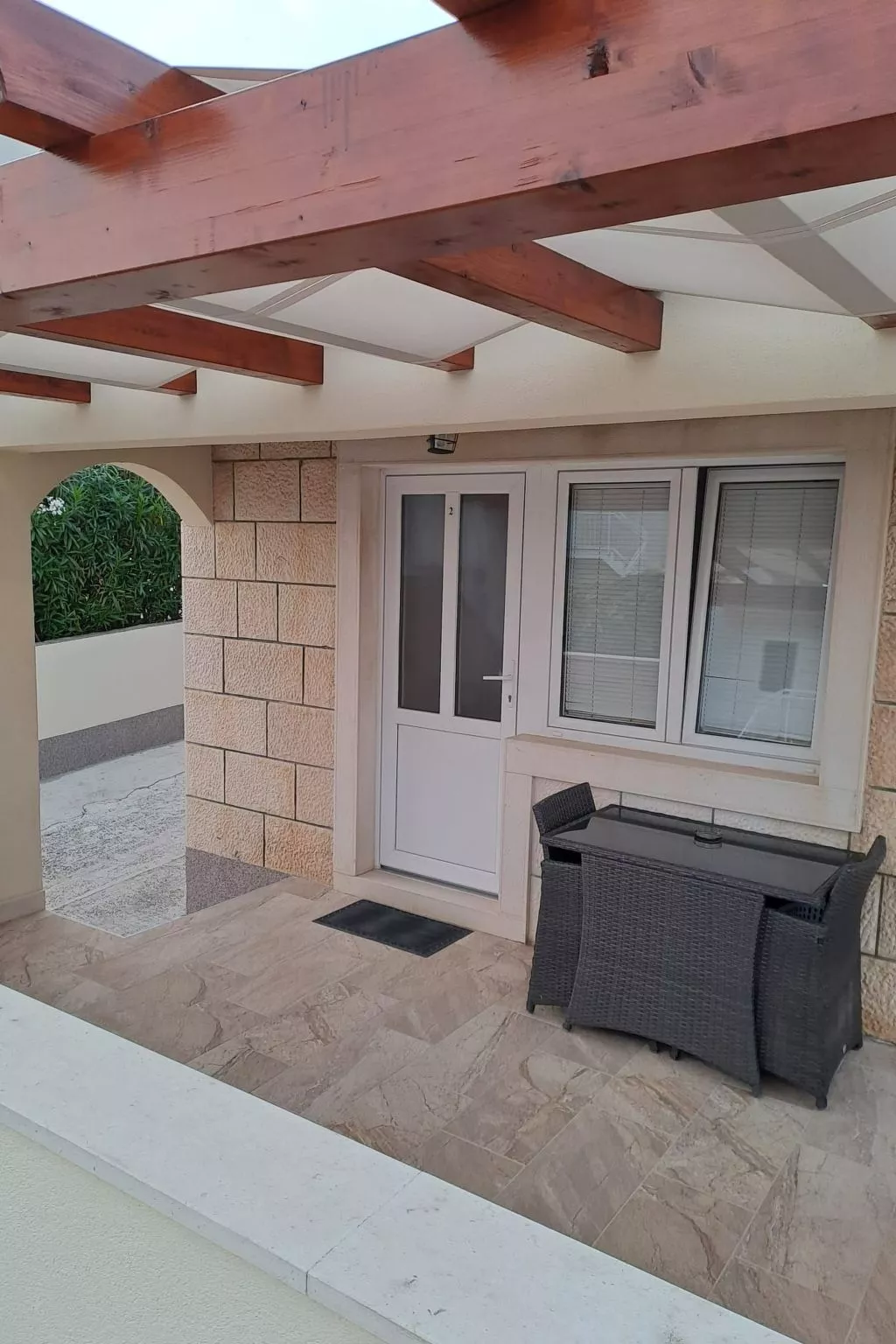 "Blue Apartment" am Strand