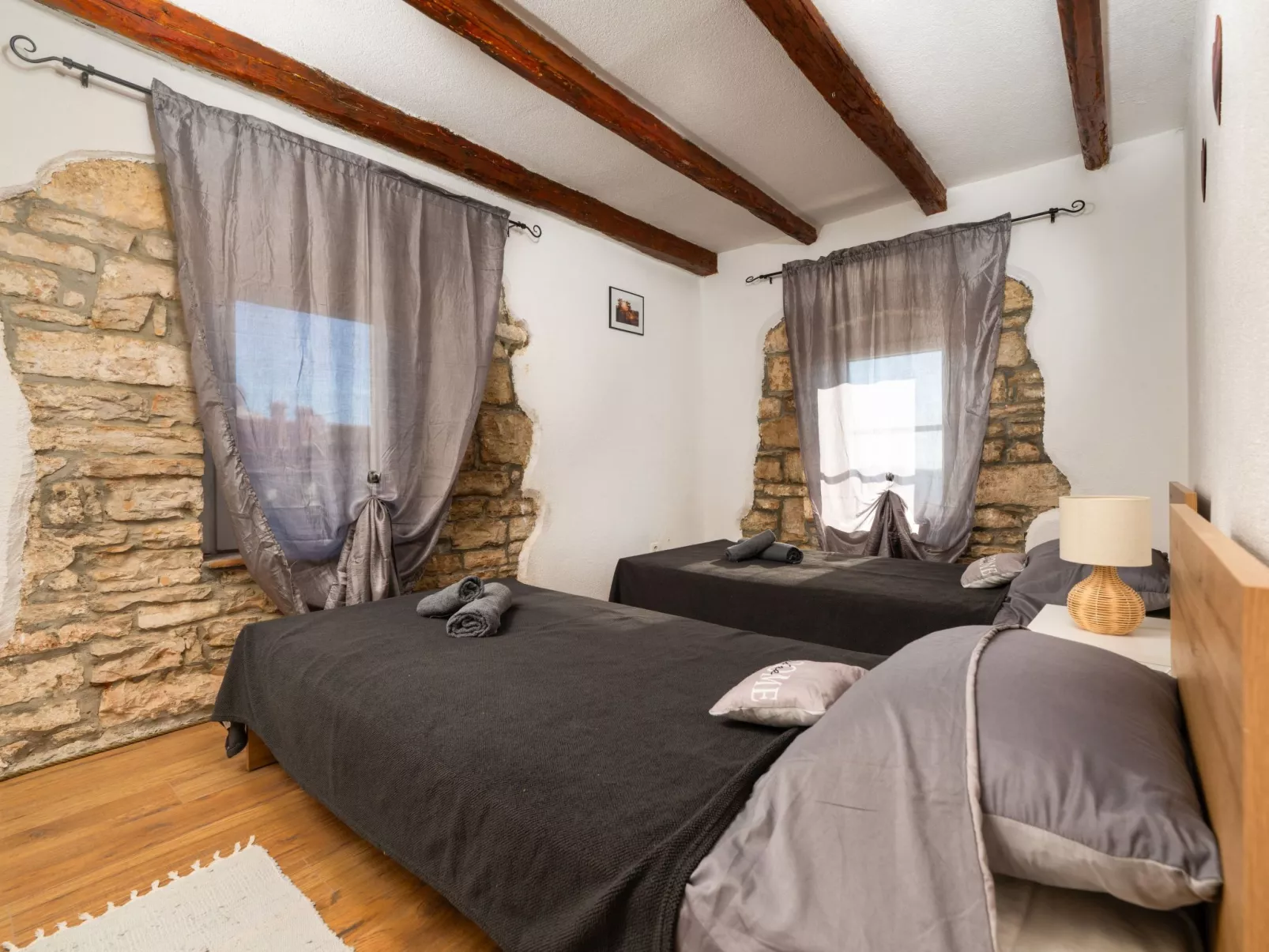 Typisch istrisches Ferienhaus mit Garten-Binnen