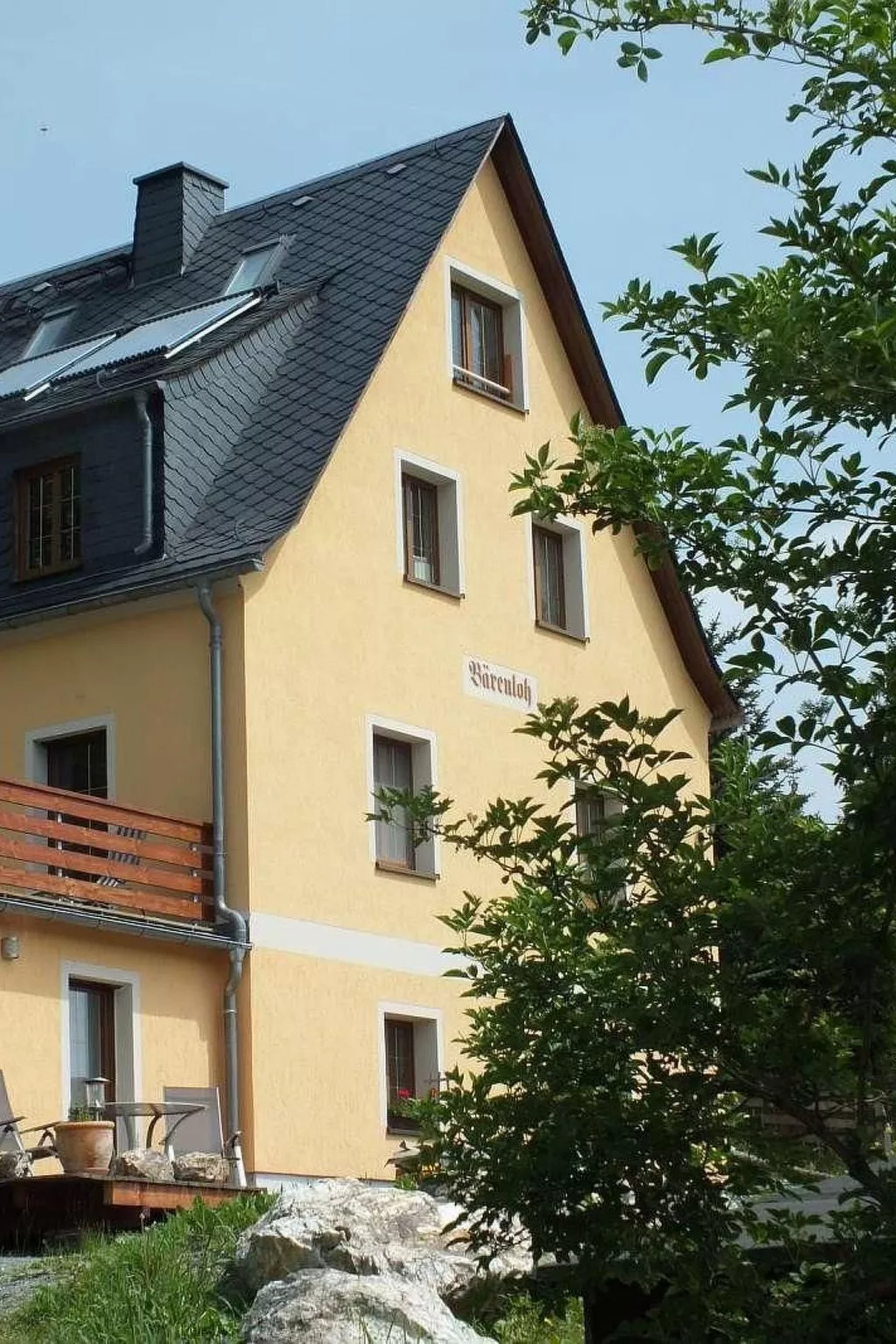 Mit Blick auf das Wasser