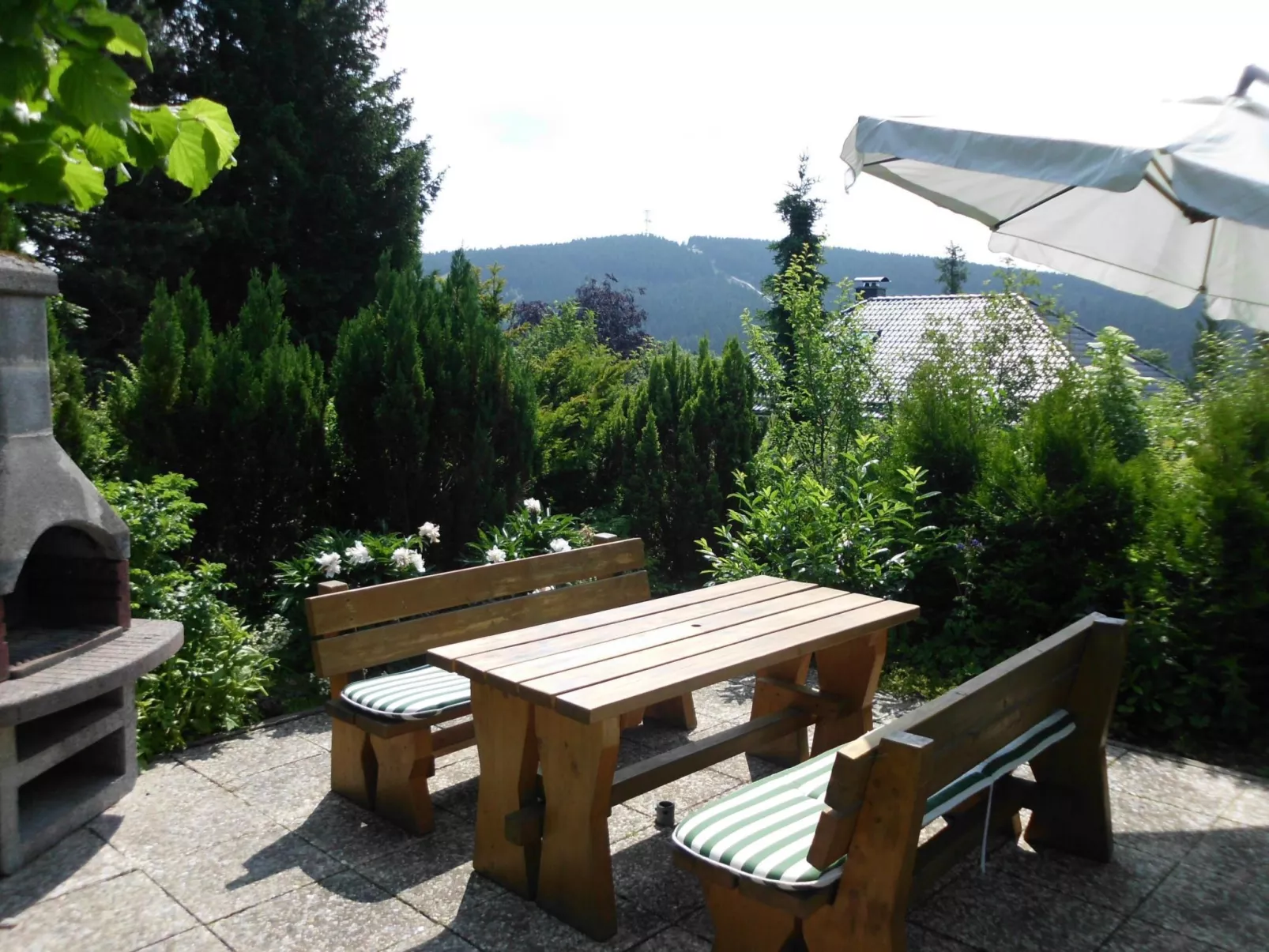 Großzügige Wohnung mit Bergblick im Haus Hopfe