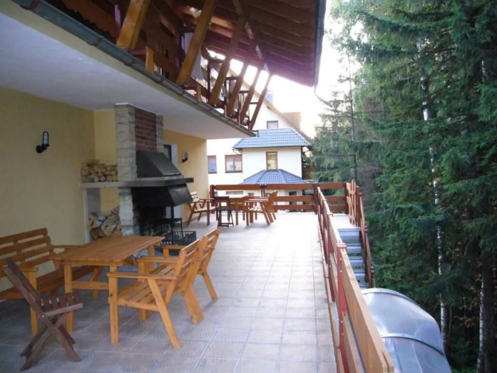 "Villa Petra" mit eigener Terrasse