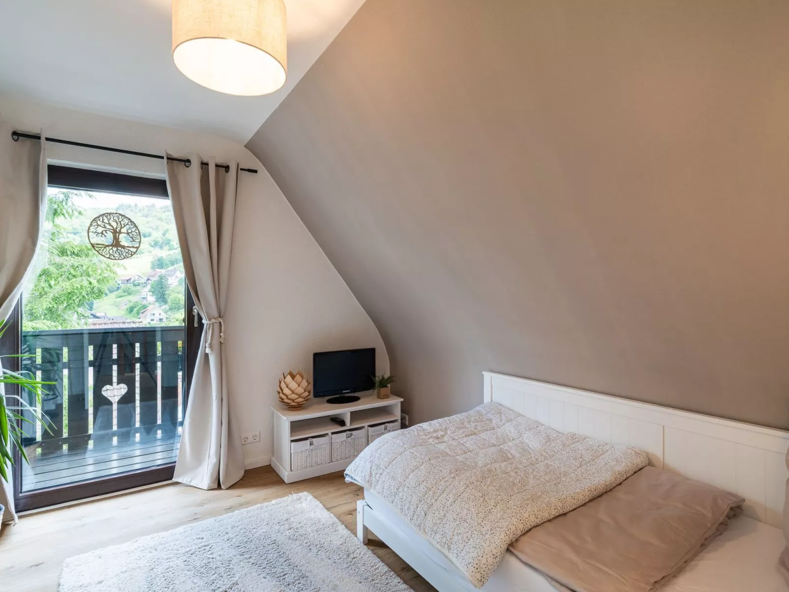 Schwarzwald Königin-Image-tags.info