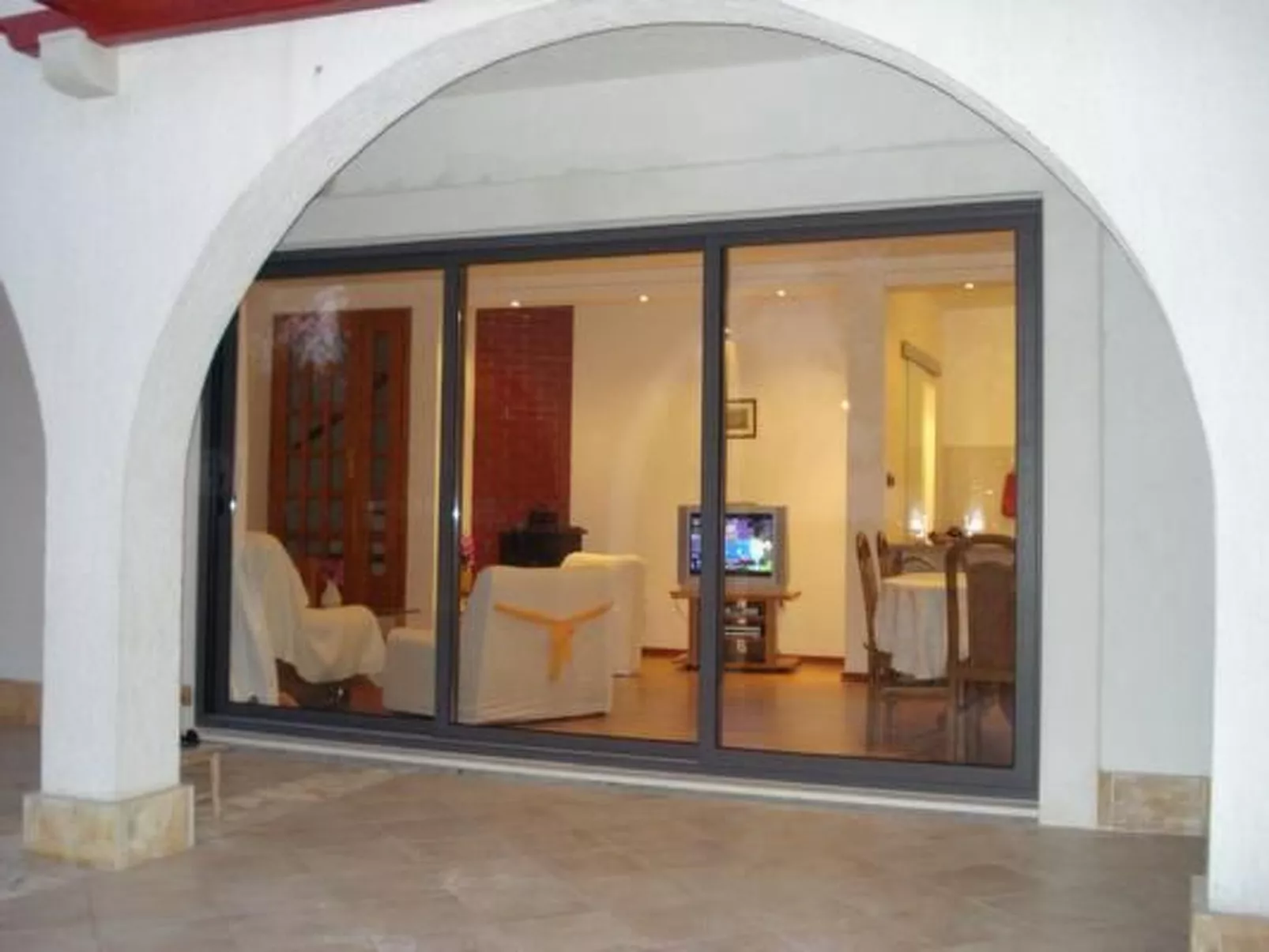 Mit Garten, Grill und Terrasse