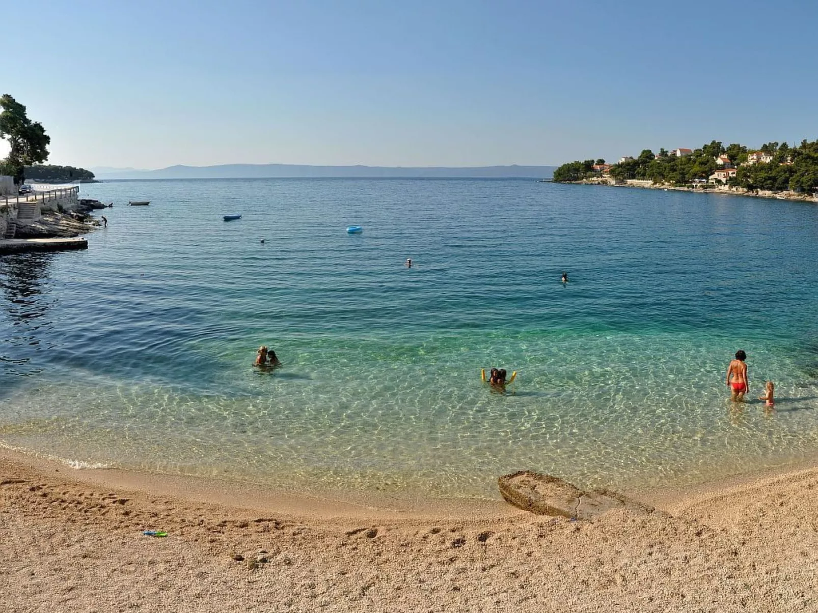 Komfortables Haus in Selca mit privatem Parkplatz-Buiten