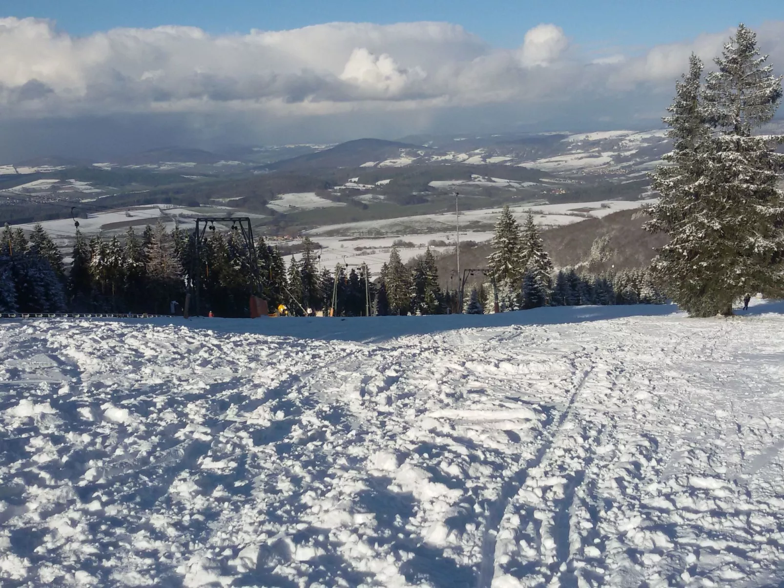 Tolle Wohnung in Hilders mit Eigenem Balkon-Buiten