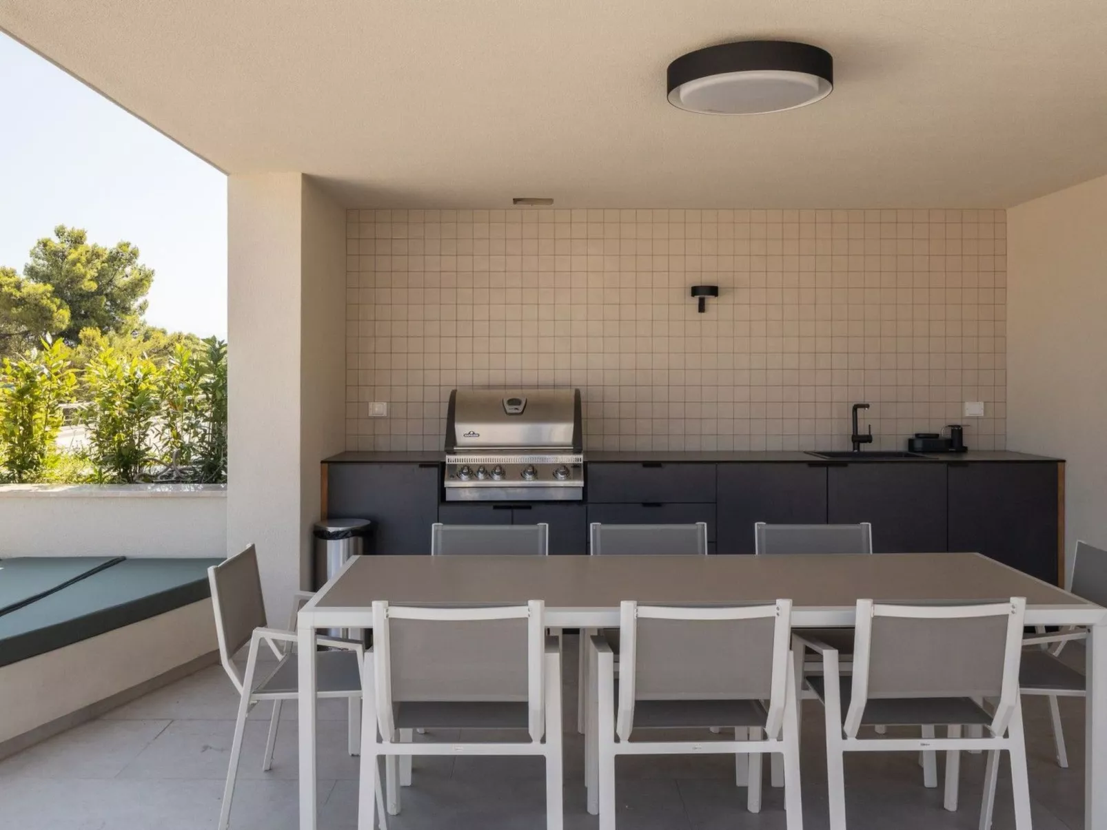 Luxuriöse Villa Aqua-Buiten