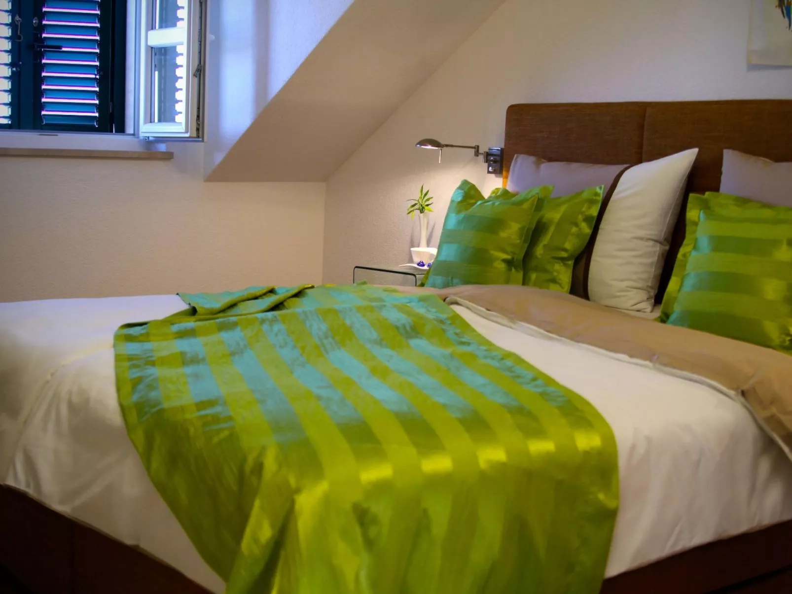 In Bol mit privatem Parkplatz-Binnen