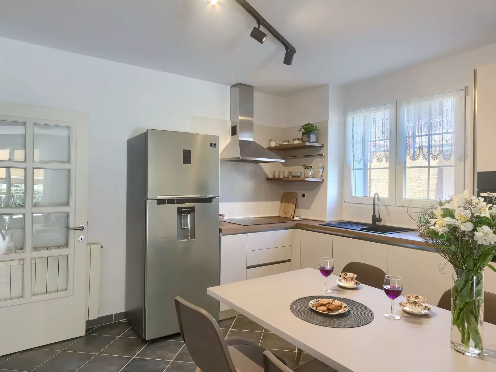 Mit Pool Casa Magna-Image-tags.info