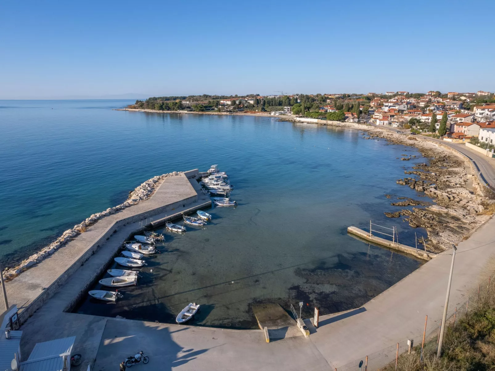 App für bis zu 6 Personen.-Buiten