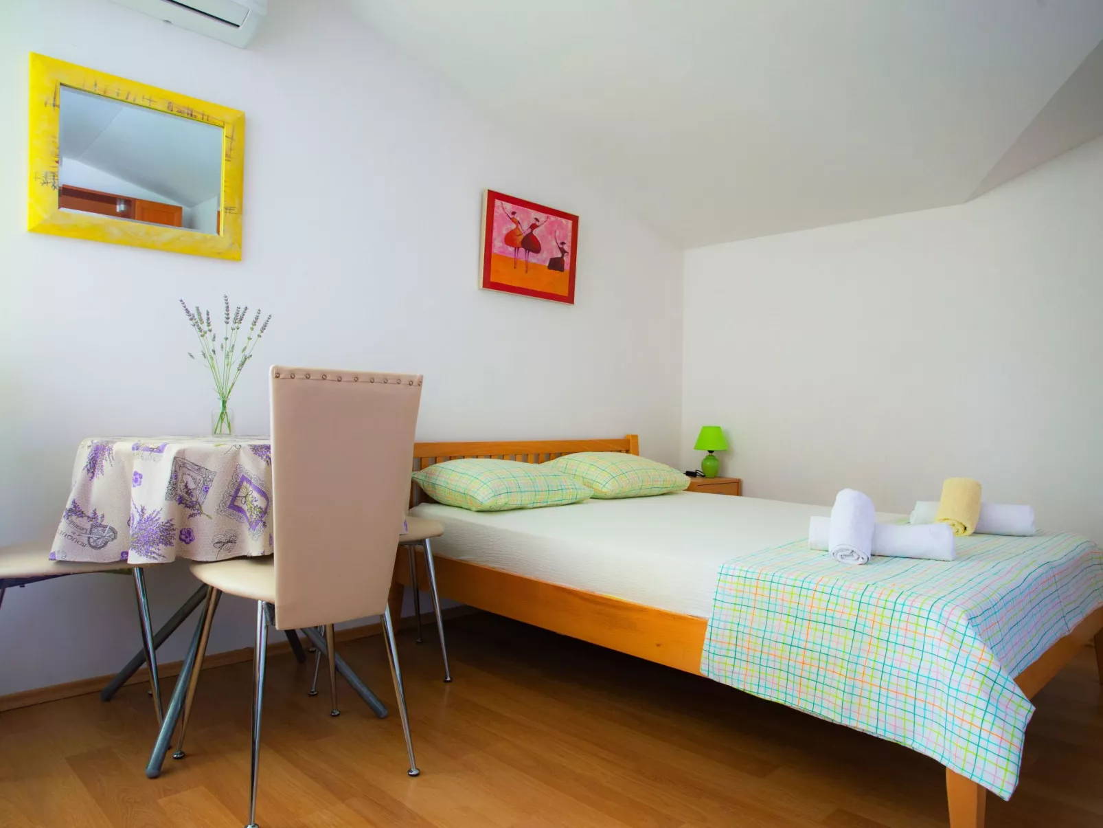 Buka Calm VII' Studio