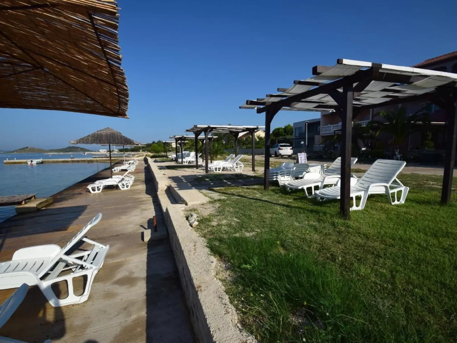 In Turanj mit Grill und Terrasse-Buiten