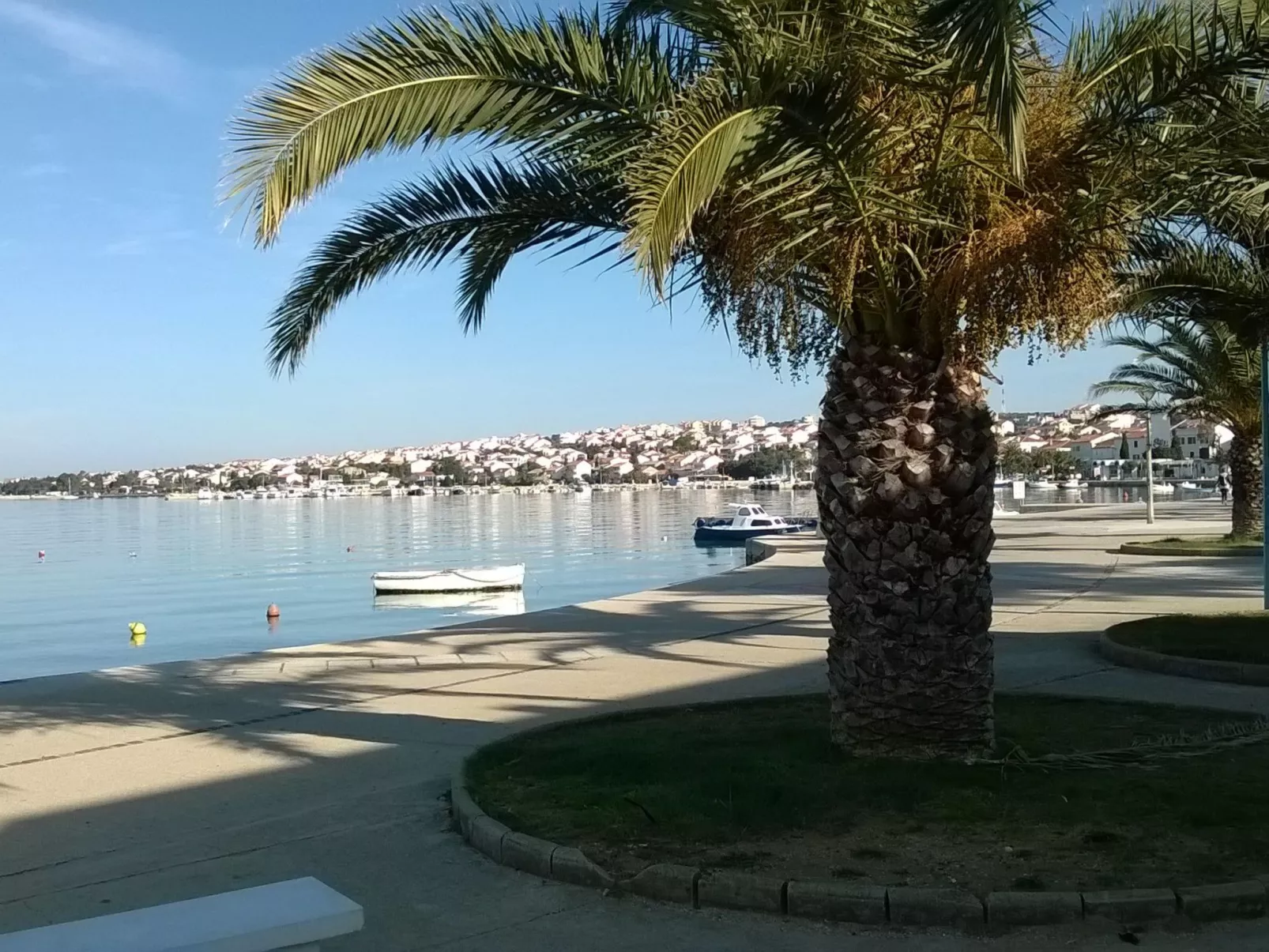 Apartment mit Meerblick-Buiten