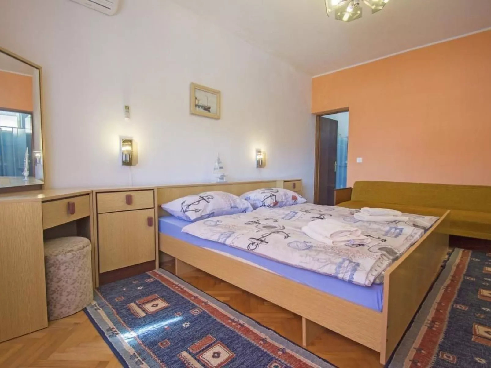 Gemütliches Appartement in Dramalj mit Schöner Terrasse und Meerblick