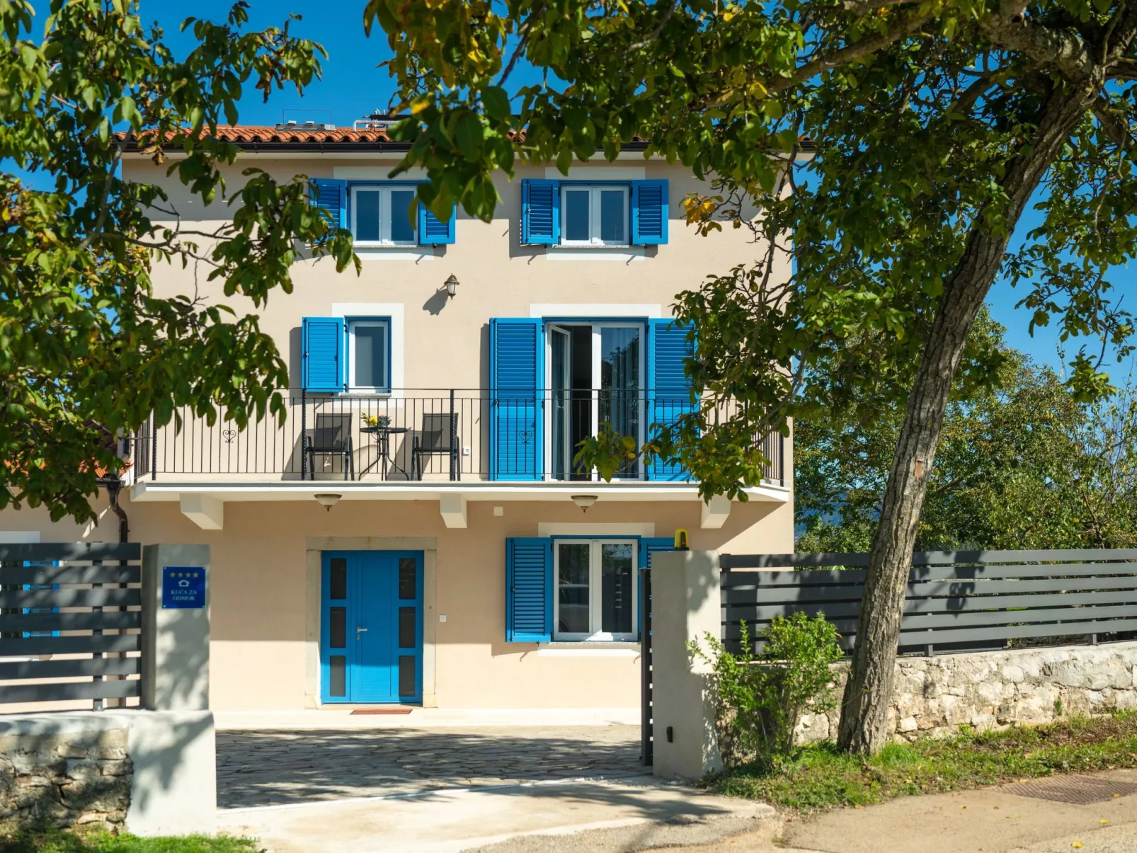 Villa "Francesca" mit Garten, Grill und Pool-Buiten