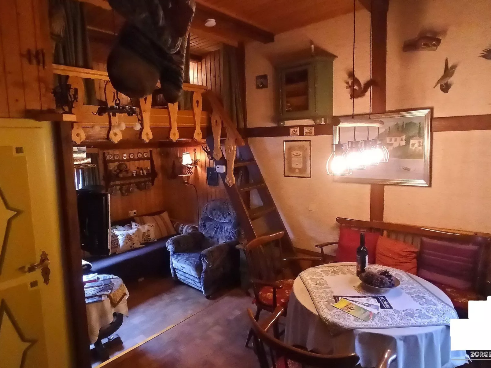 Authentisches Fachwerkhaus am Rande des Waldes-Image-tags.info