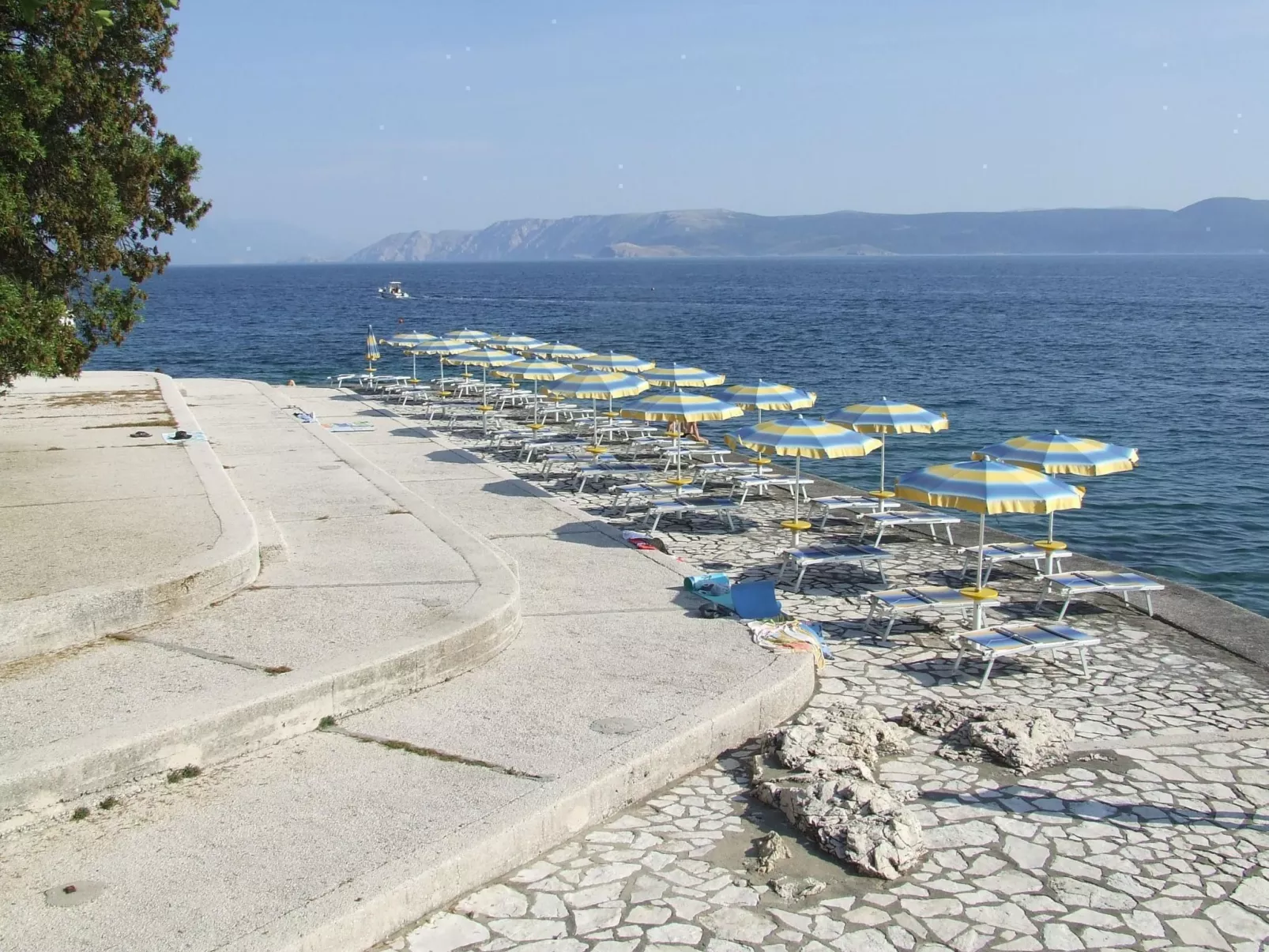 Aquamarine 2 mit Terrasse