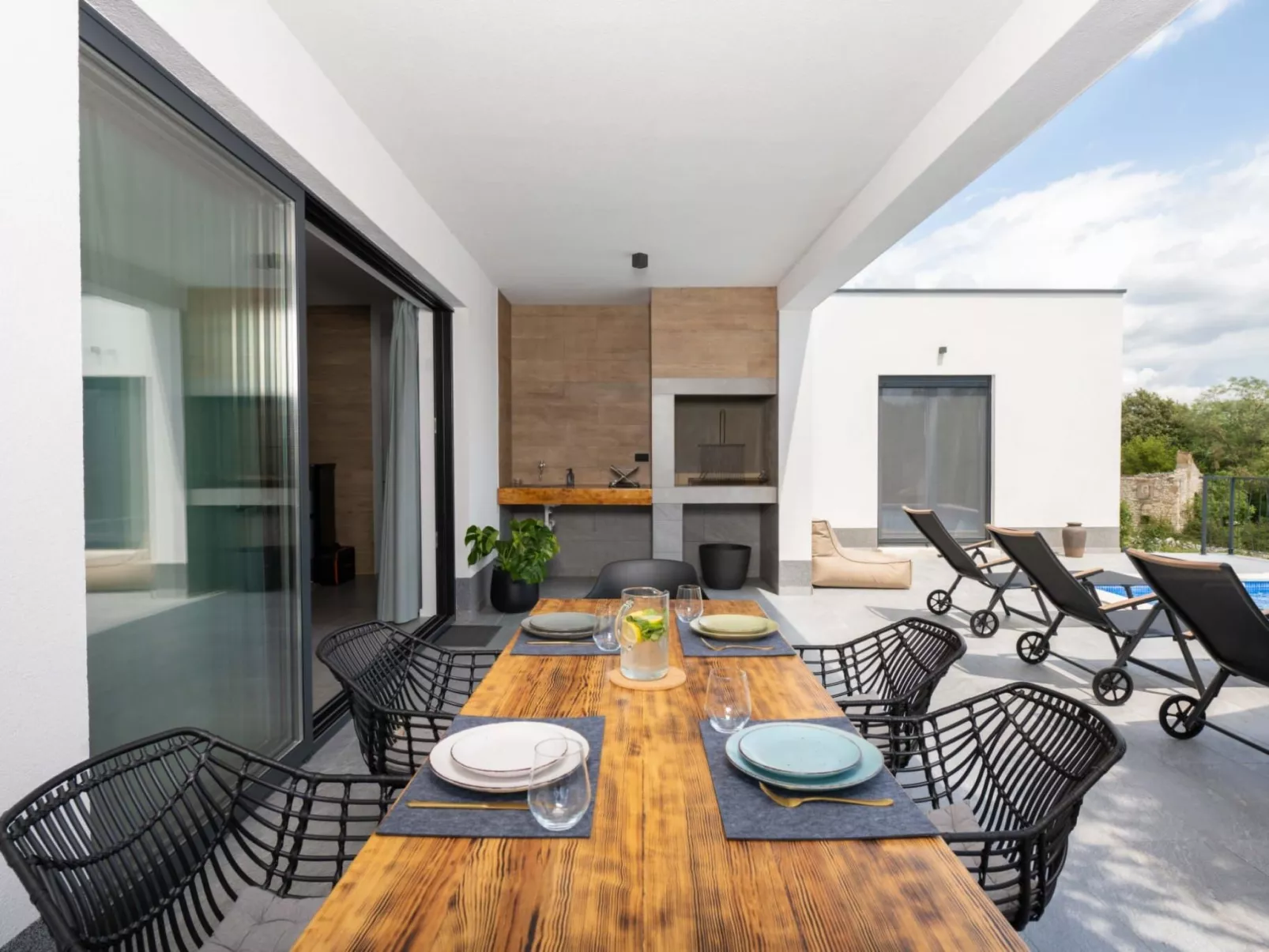 Villa Dream mit Pool nahe Labin-Buiten