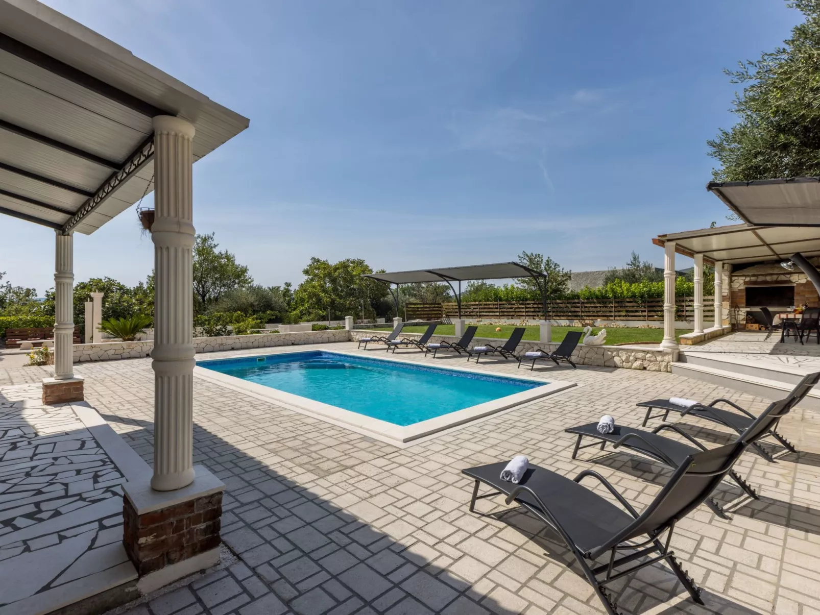 Villa Stari Hill-Buiten