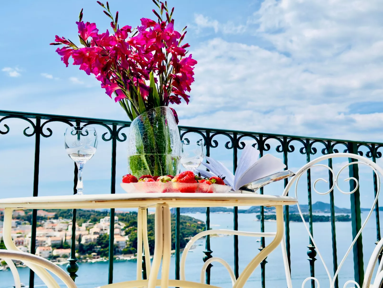 Villa mit Blick auf das Wasser-Buiten