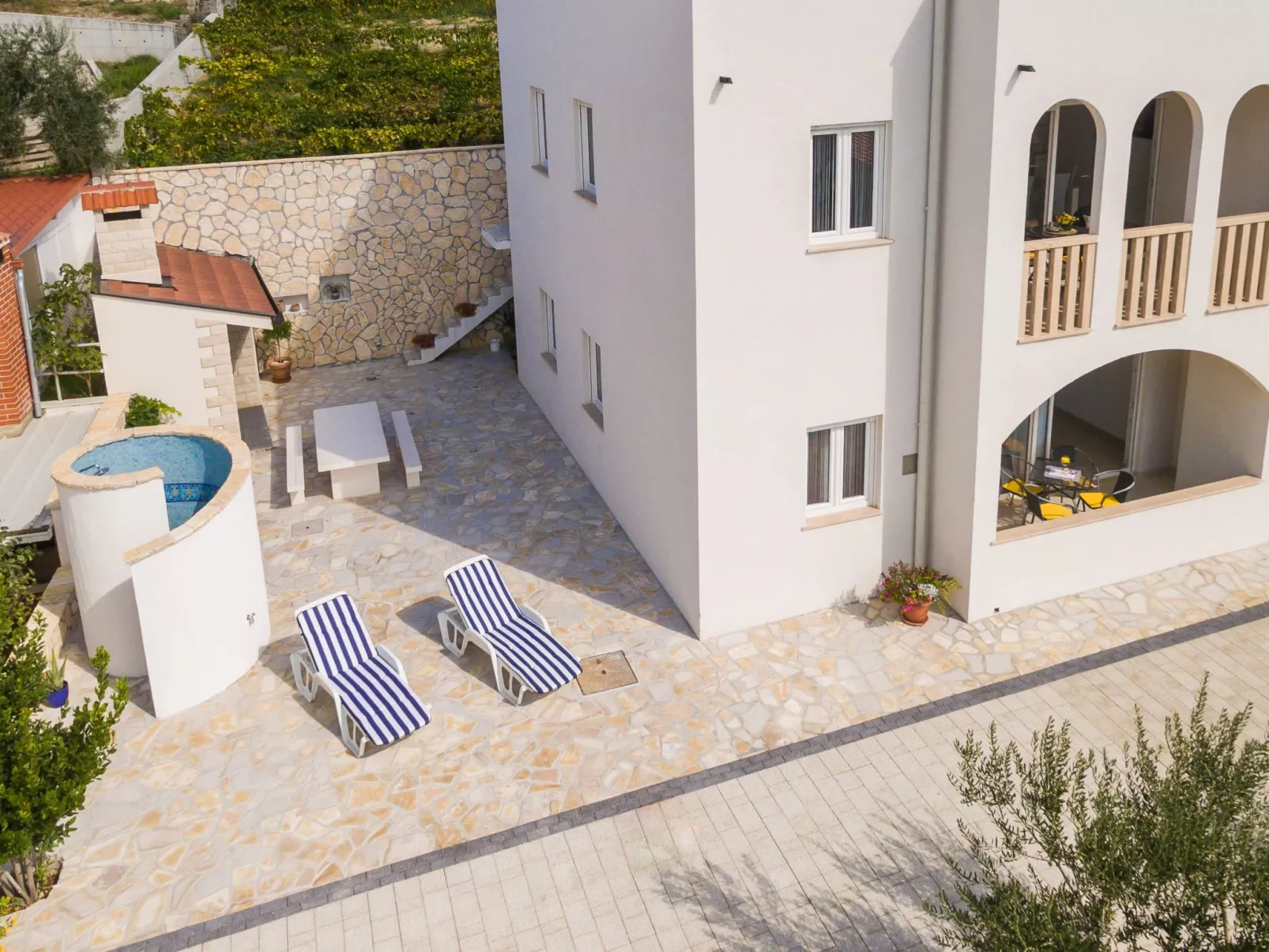 Moderne Ferienwohnung Daria mit Panoramablick-Buiten