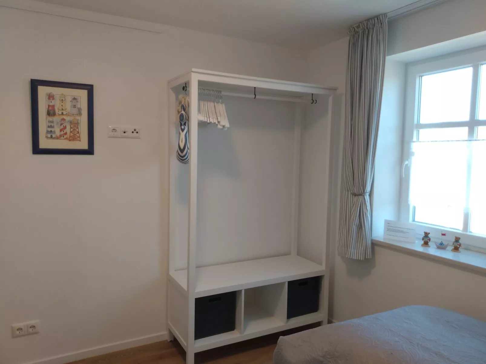 Admiral's Corner Lee