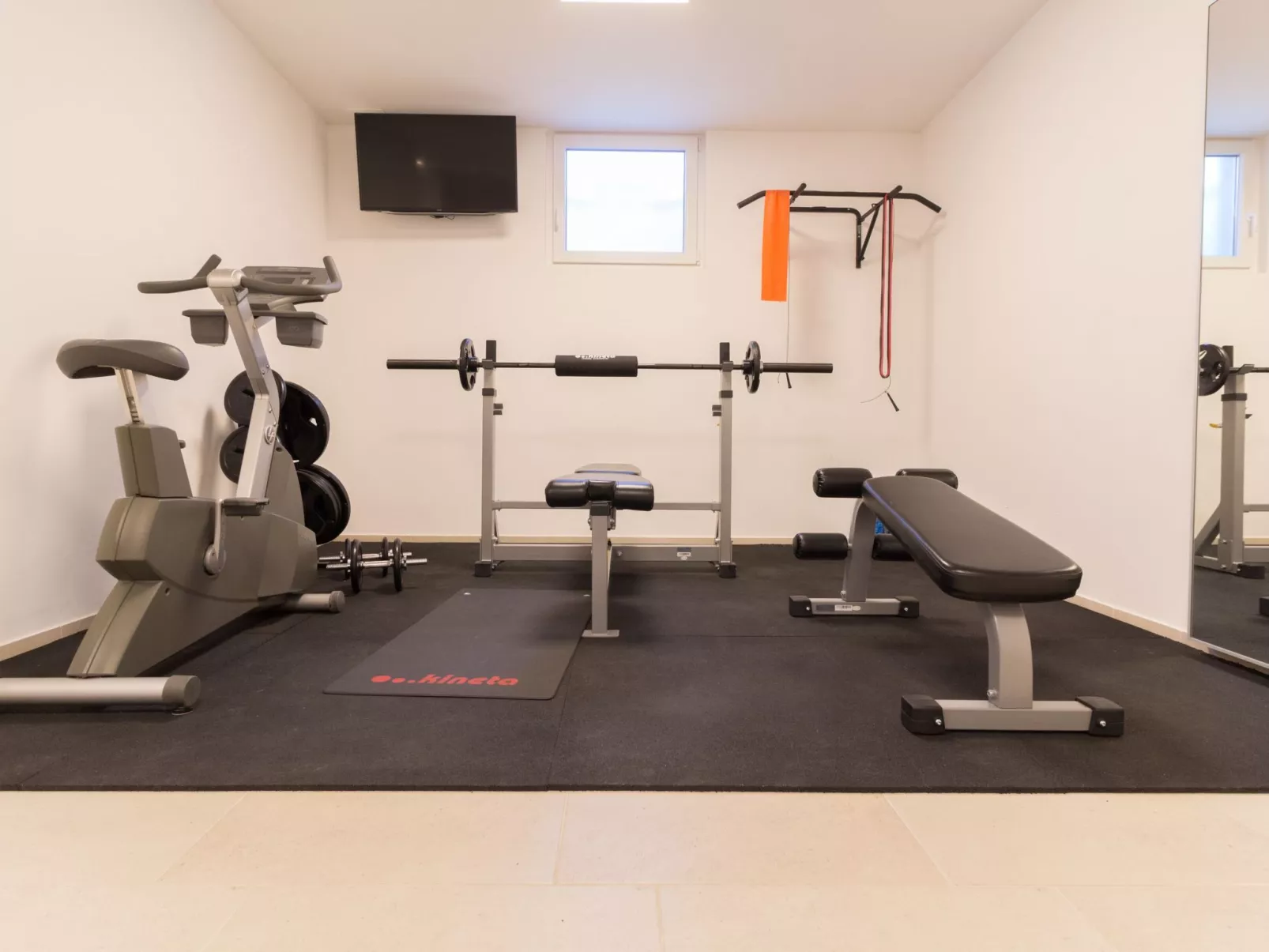 Villa Ema - beheizter Salzwasserpool, Fitnessraum und Sauna-Binnen