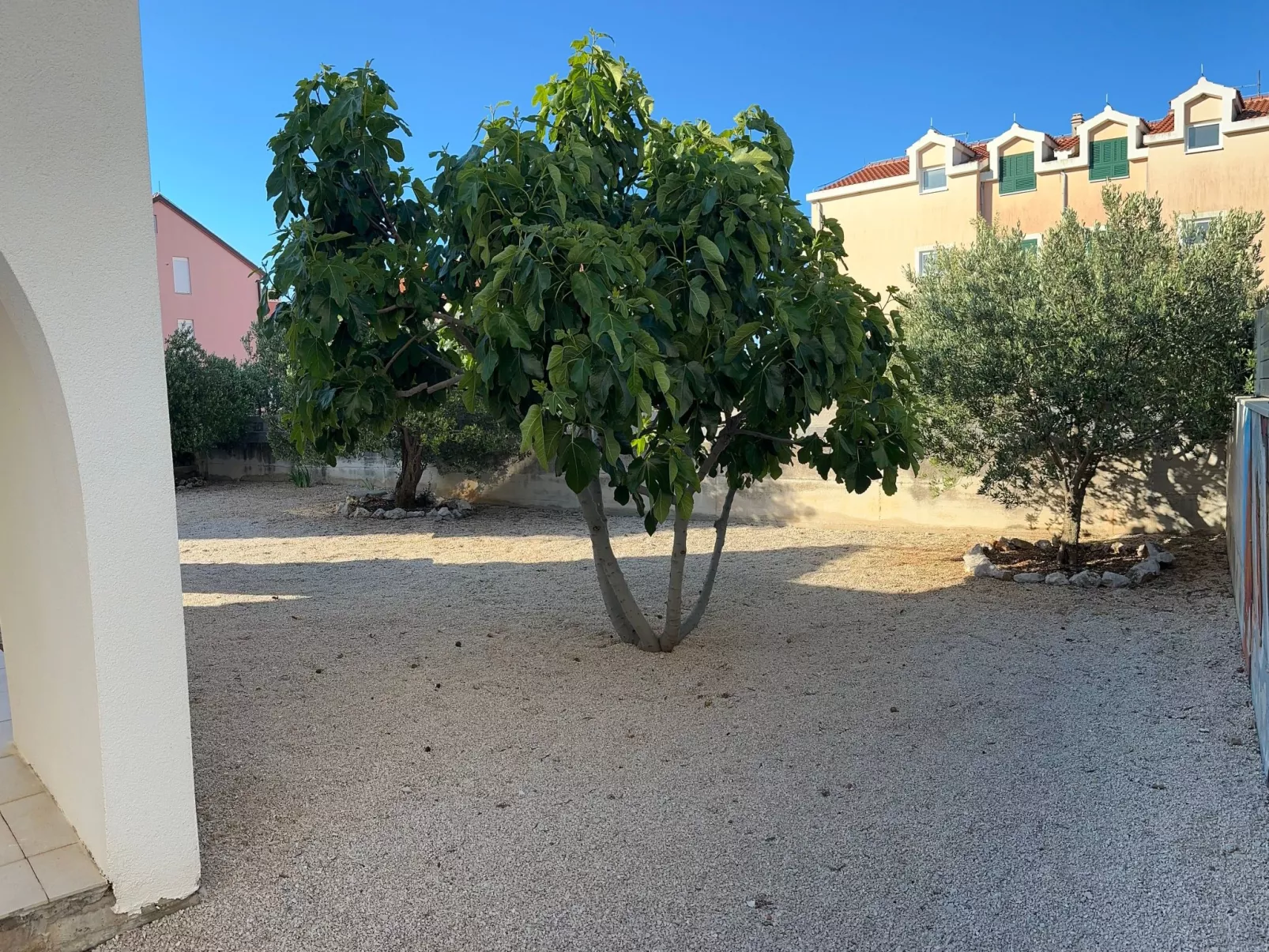 Bella Casa Srima Comfort