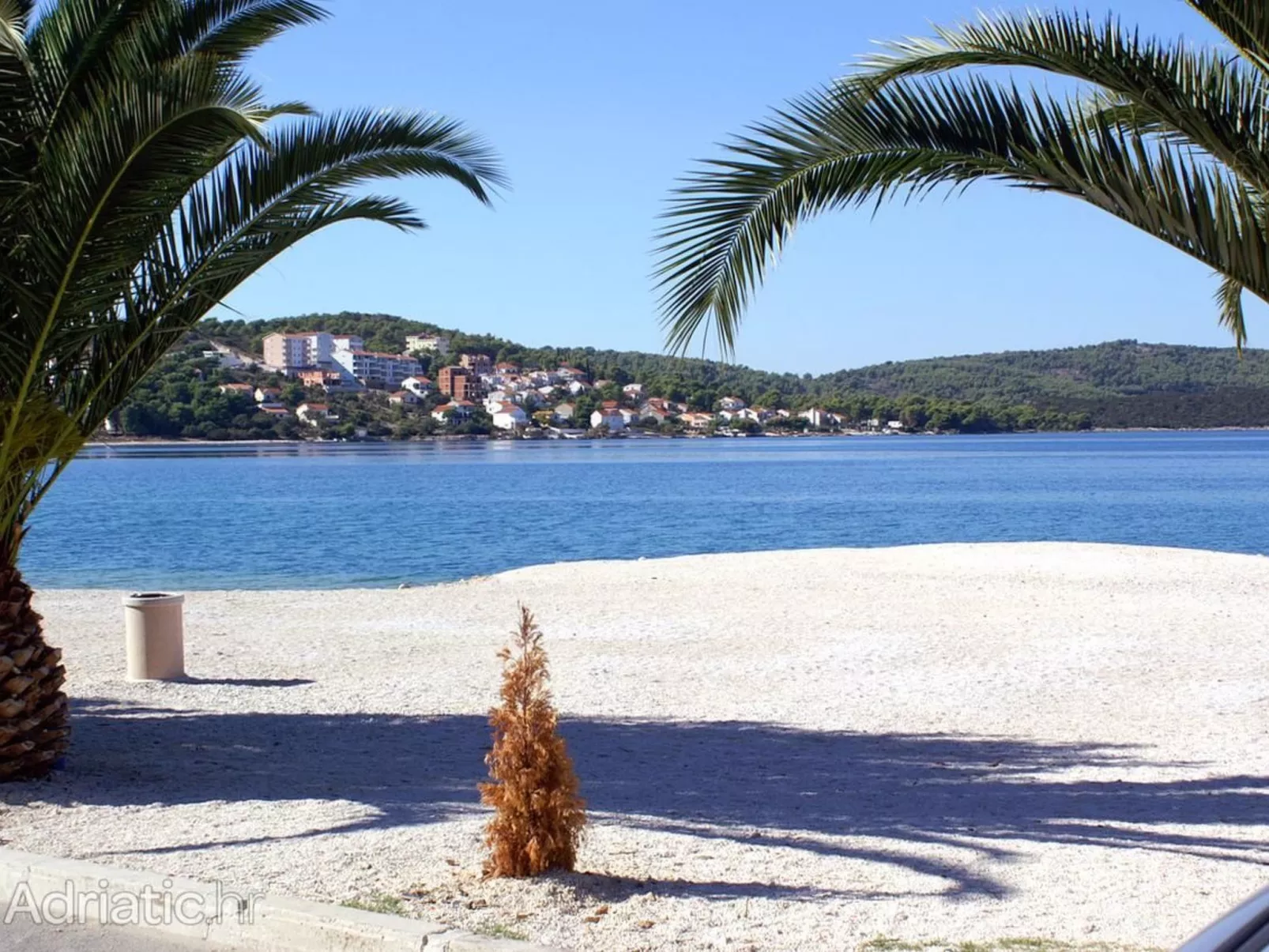 Wohnung mit Blick auf das Wasser-Buiten