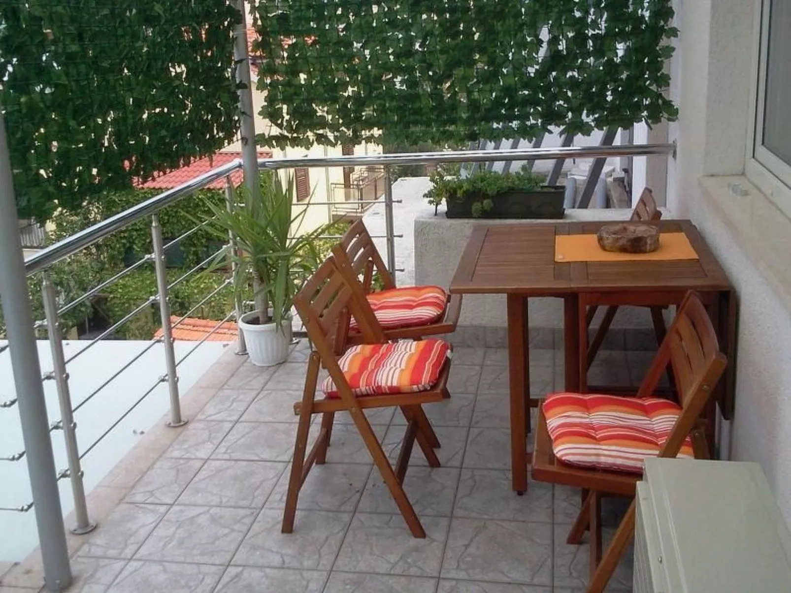 Appartement "Slavica" mit Blick auf das Wasser