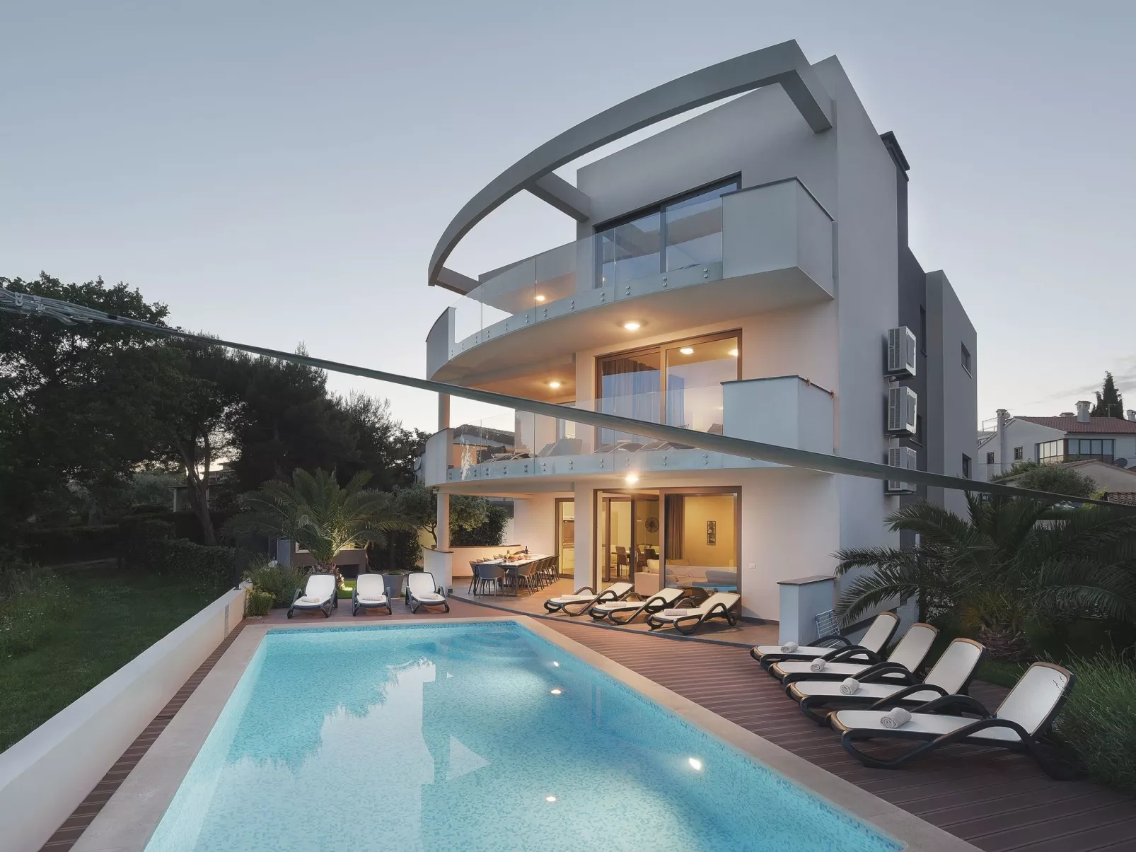 Ferienvilla Sunrise  mit Pool in Premantura-Image-tags.info